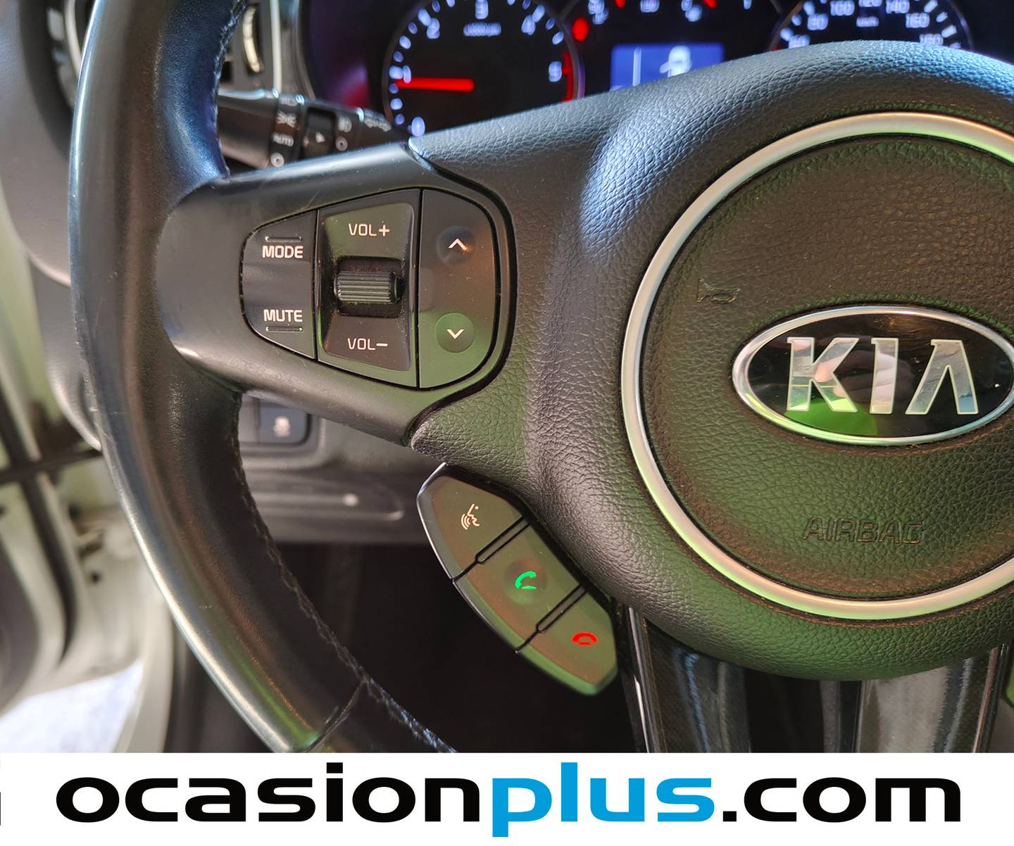 KIA Carens KIA Carens 1.7 CRDi VGT UEFA Euro2016 Eco-Dynamics (141 CV) 7 Plazas seminuevo