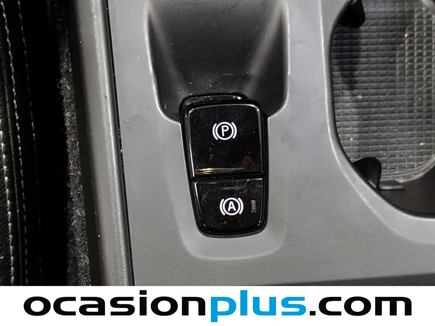 Foto Volvo XC40 Volvo XC40 T4 Momentum Auto (190 CV)