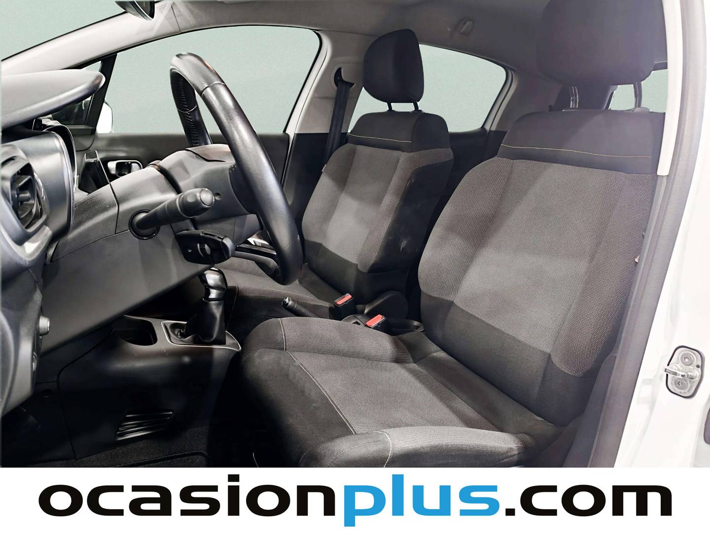 Foto asientos delanteros Citroën C3 Citroen C3 PureTech 82 Shine (83 CV)