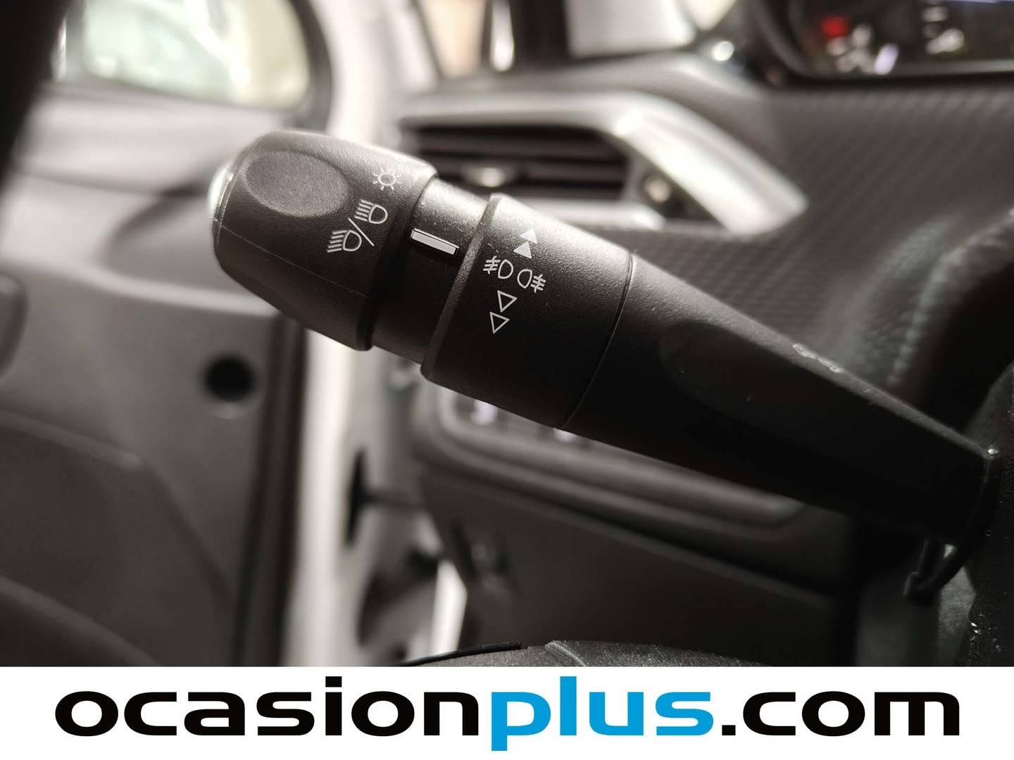 Peugeot 2008 Peugeot 2008 BlueHDi 100 Signature (100 CV) de ocasión