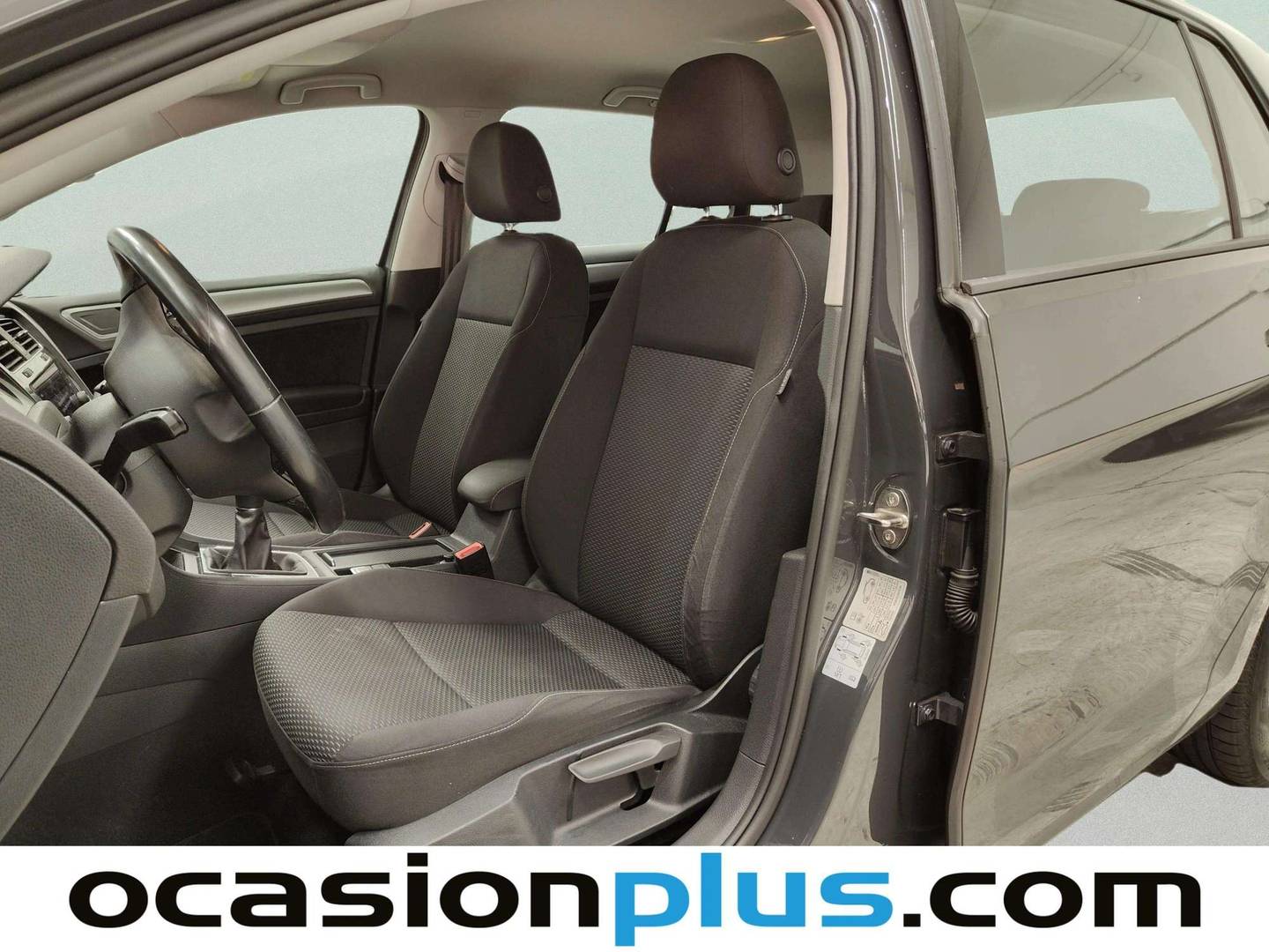 Foto asientos delanteros Volkswagen Golf Volkswagen Golf Ready2Go 1.0 TSI (115 CV)