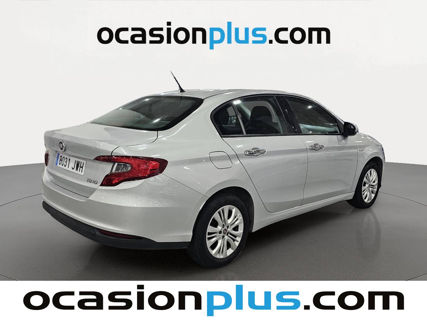 Foto trasera Fiat Tipo Fiat Tipo 1.4 16v Easy (95 CV) izquierda