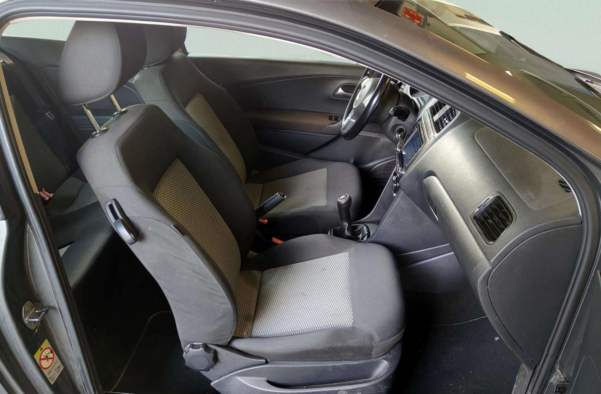 Volkswagen Polo Advance 1.6 TDI - foto 14
