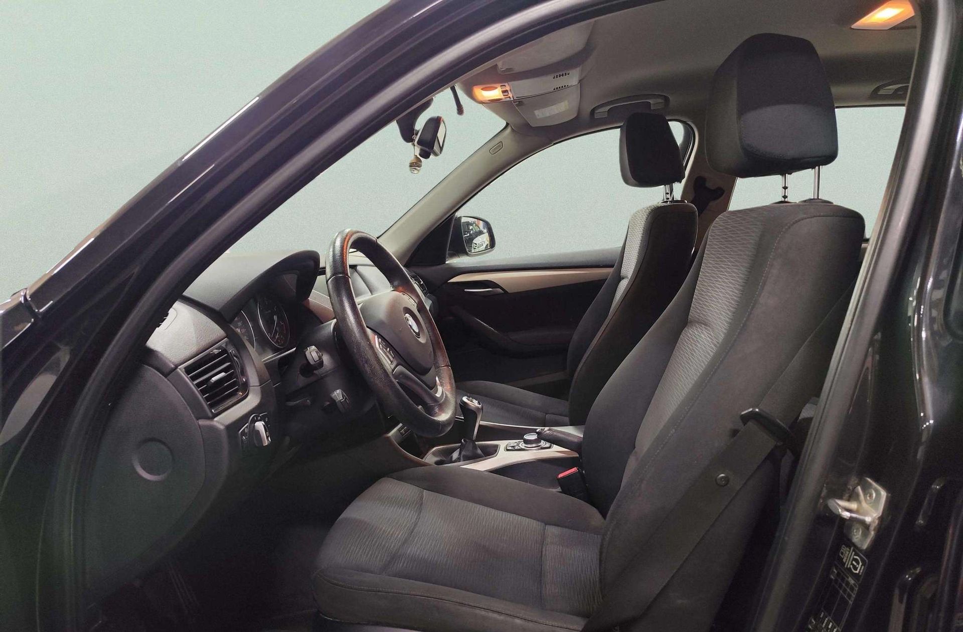 BMW X1 sDrive20d EfficientDynamics Edition - foto 11