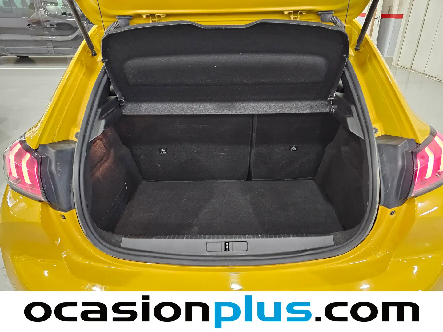 Foto Peugeot 208 Peugeot 208 PureTech 100 Allure (100 CV)