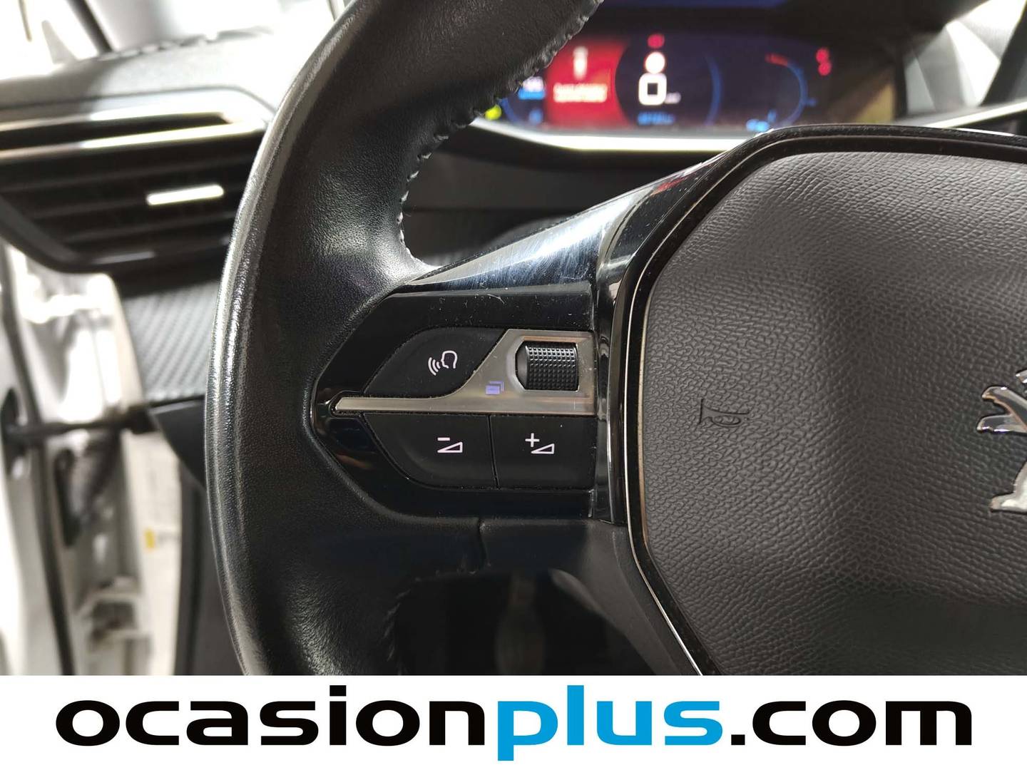 Foto Peugeot 2008 Peugeot 2008 PureTech 130 S&S Allure (130 CV)