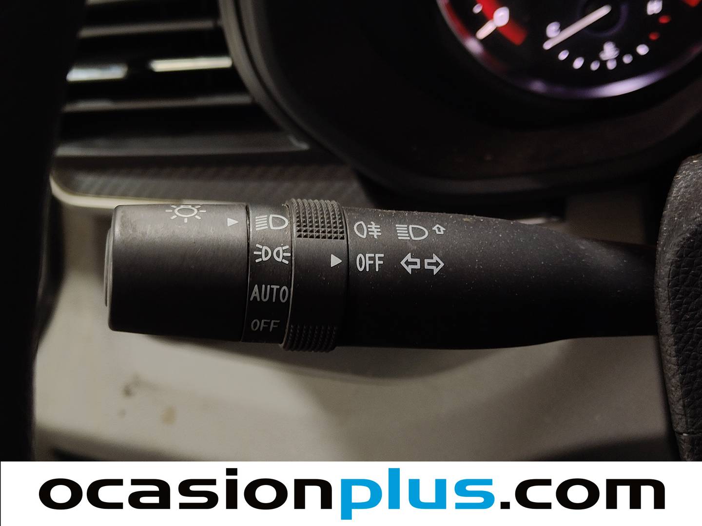 Foto MAXUS Deliver 9 MAXUS Deliver 9 9 2.0D L3H2 Comfort  (150 CV)