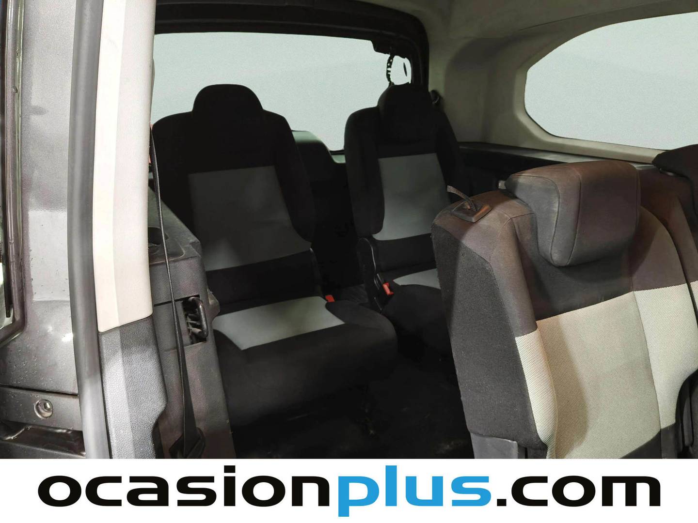 Equipamiento del Citroën Berlingo Citroën Berlingo BlueHDi 130 S&S Talla XL Shine EAT8 (130 CV) 7 Plazas