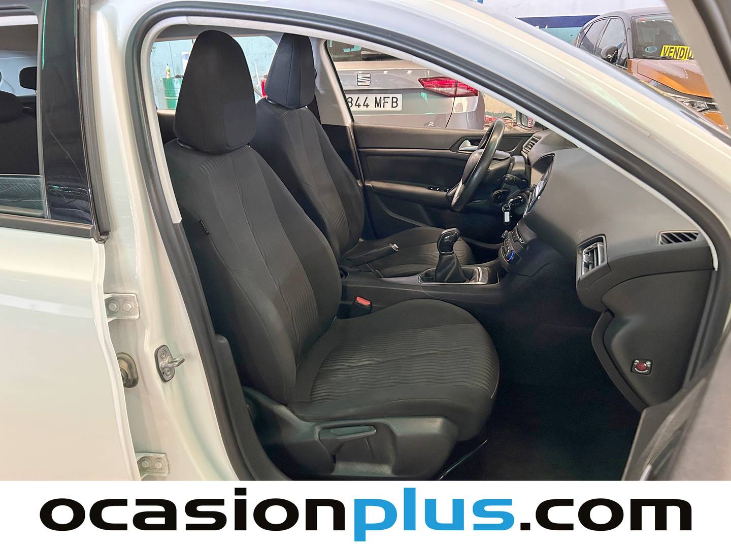 Foto Peugeot 308 Peugeot 308 1.6 BlueHDI Access (100 CV)