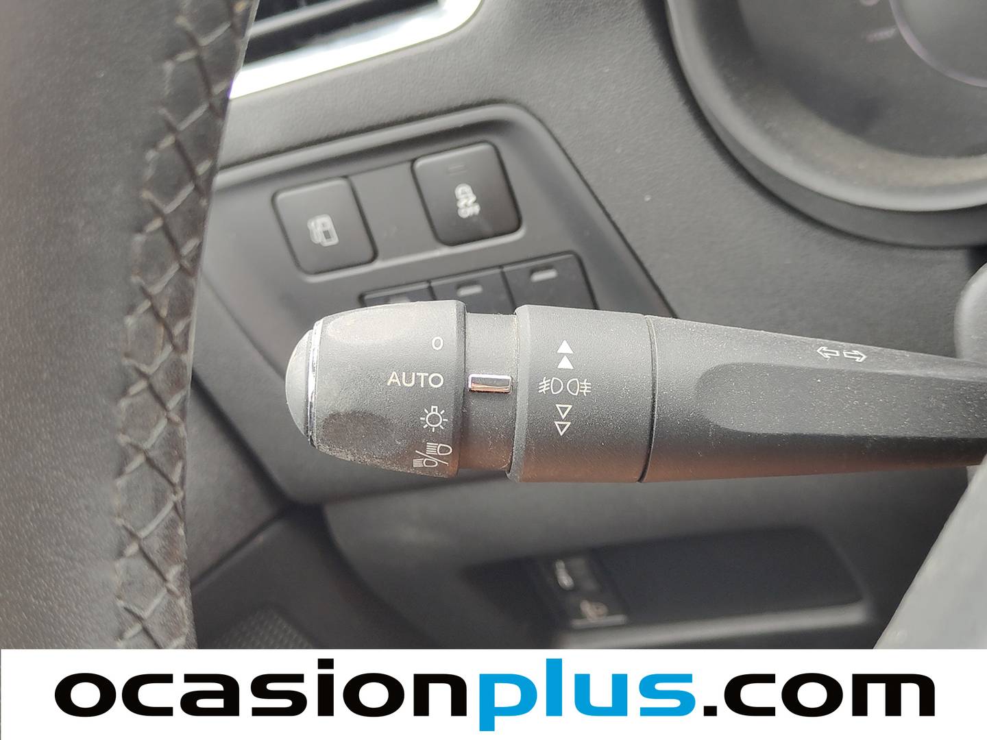 Extras y acabados del Citroën C4 Citroën C4 BlueHDi 100 Feel Edition (99 CV)