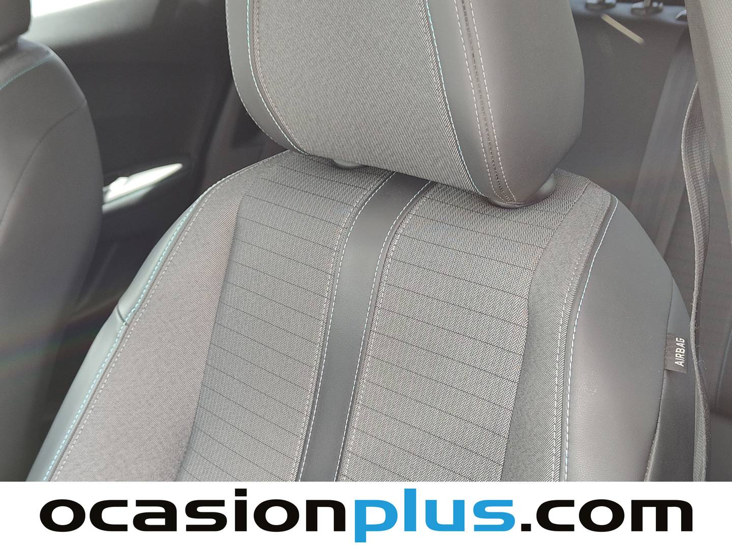 Extras y acabados del Peugeot 2008 Peugeot 2008 PureTech 130 S&S Allure Pack (130 CV)