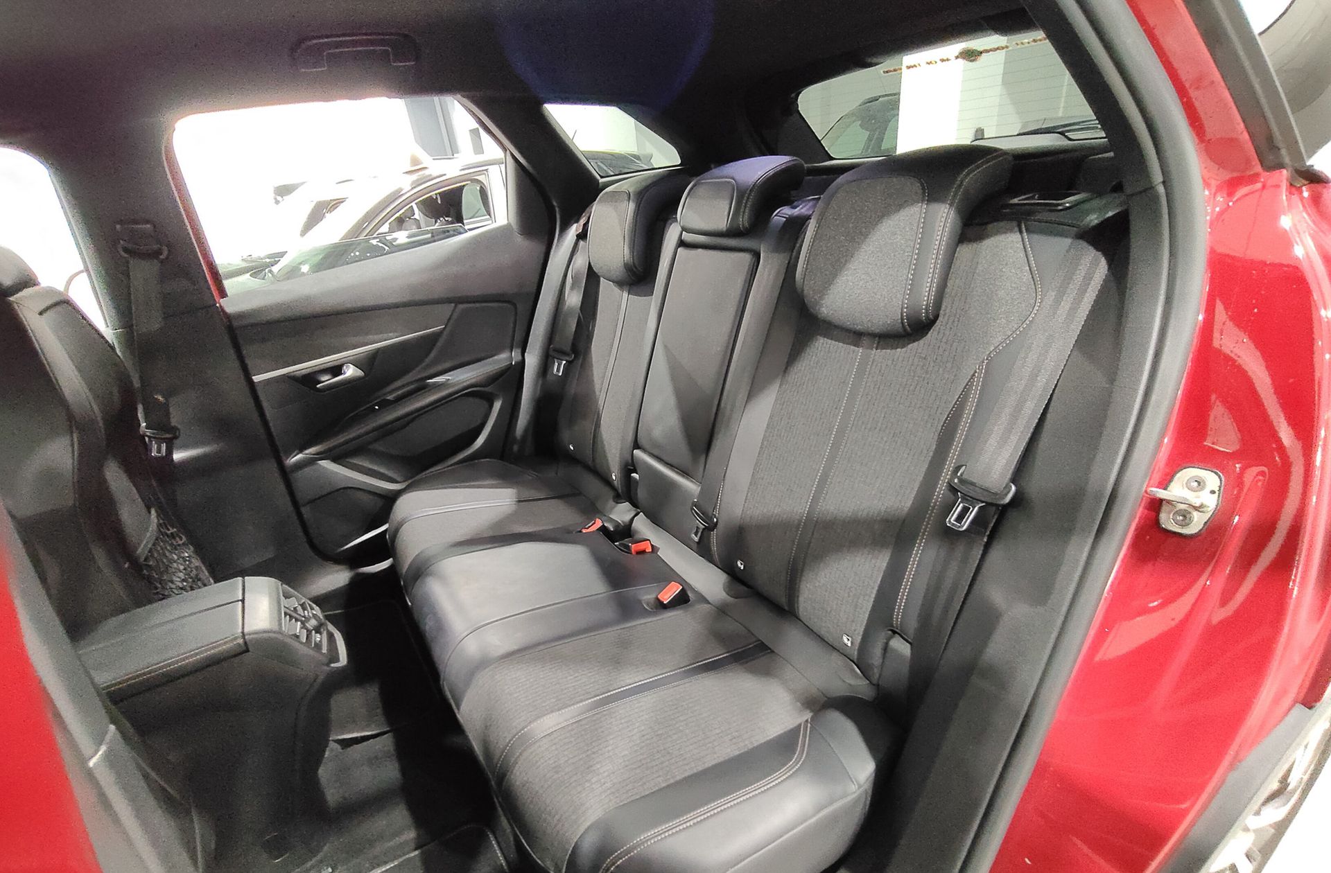 Peugeot 3008 BlueHDi 150 GT Line - foto 13