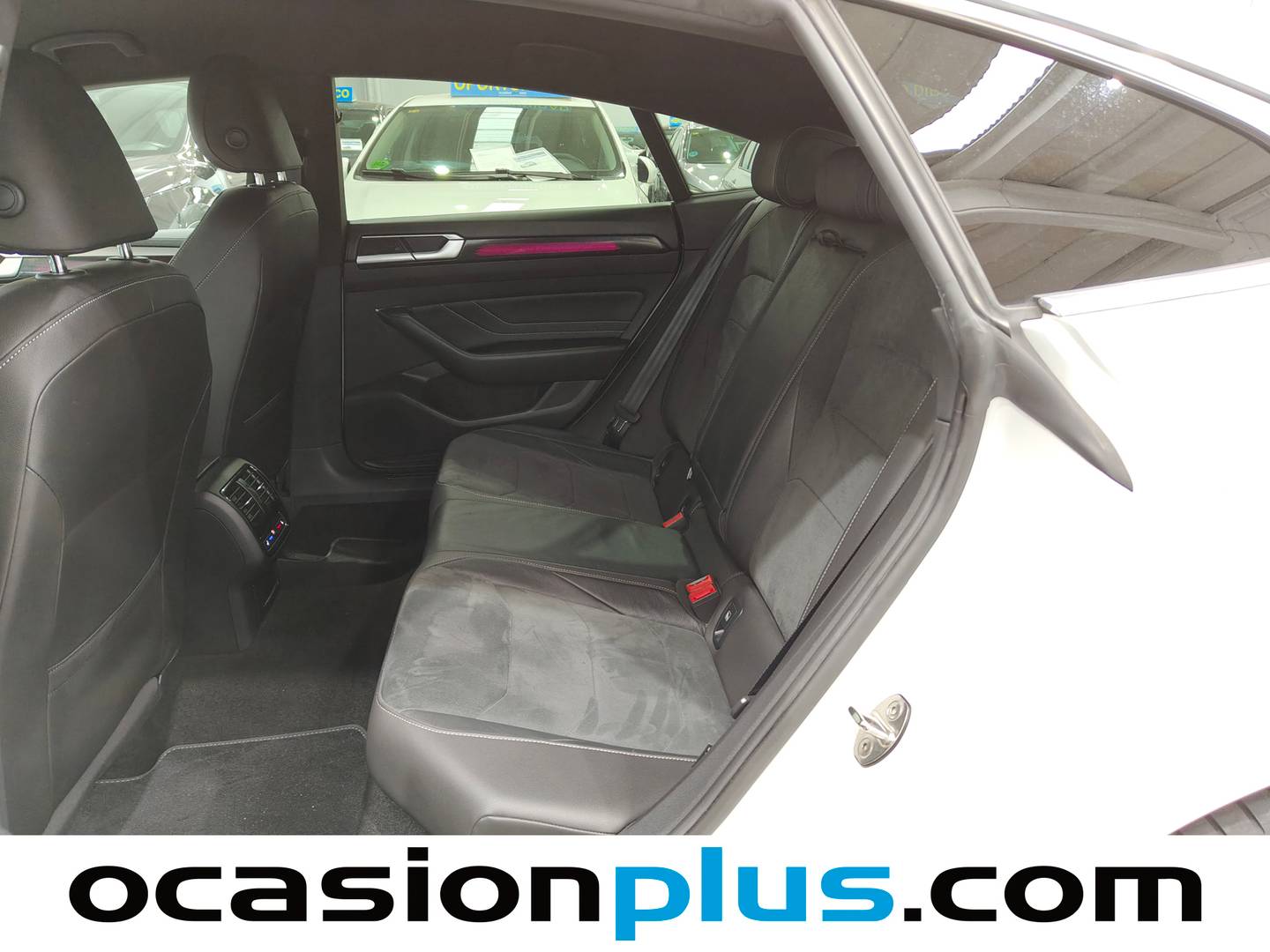 Foto asientos traseros Volkswagen Arteon Volkswagen Arteon R-Line 2.0 TDI (150 CV) DSG