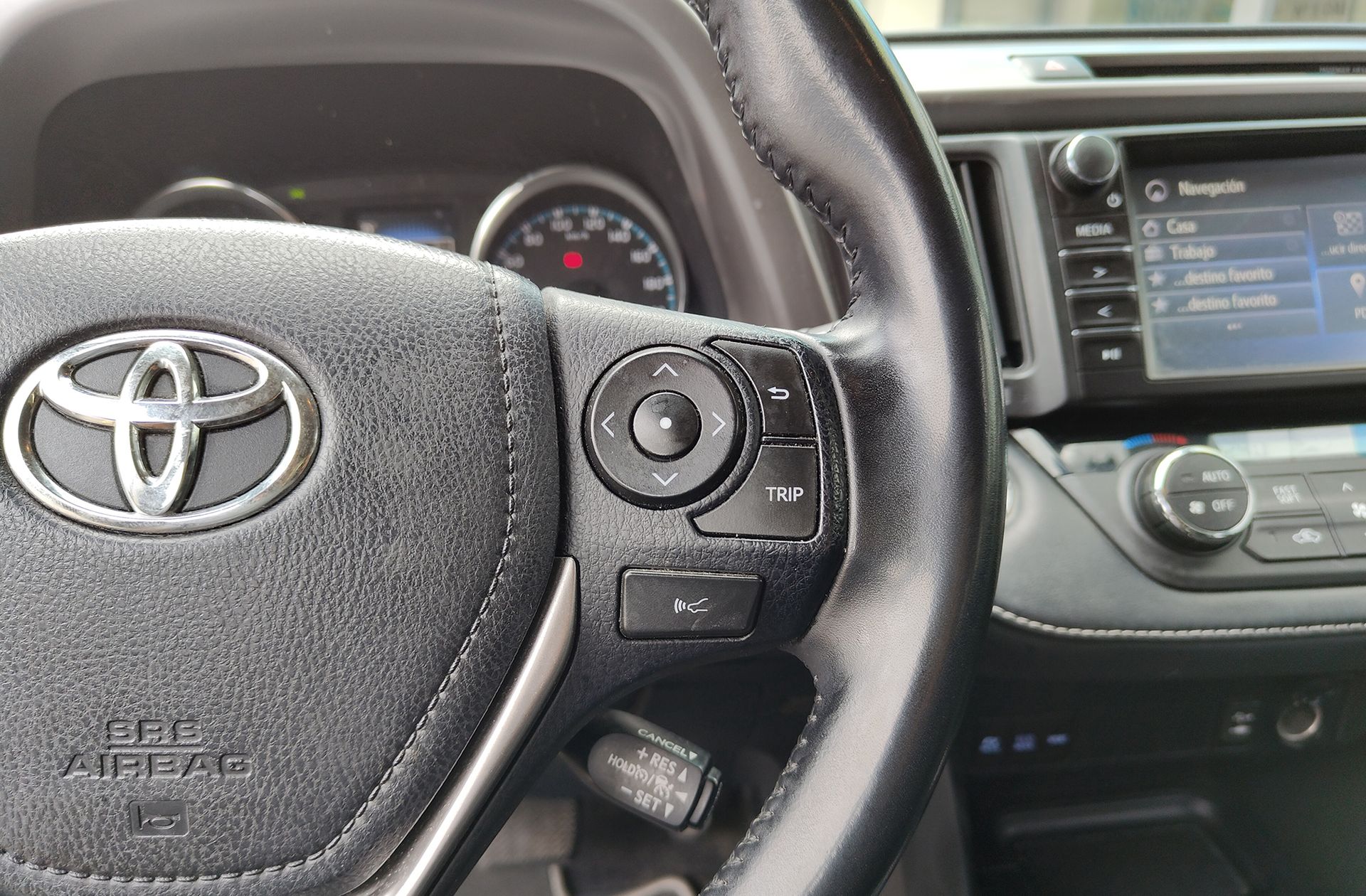 Toyota RAV4 2.5l hybrid Advance 2WD - foto 26