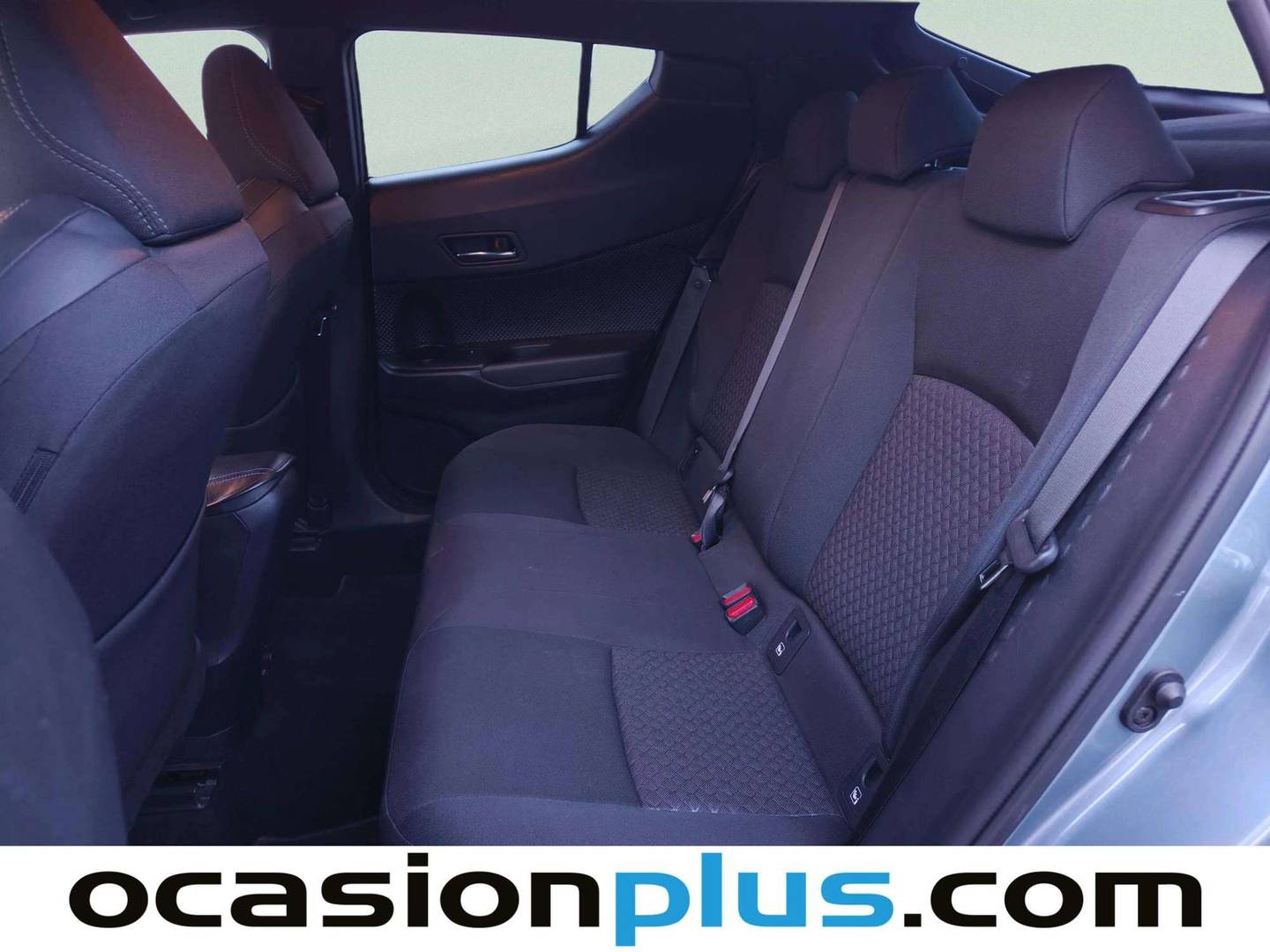 Foto asientos traseros Toyota C-HR Toyota C-HR 1.8 125H Advance (122 CV)