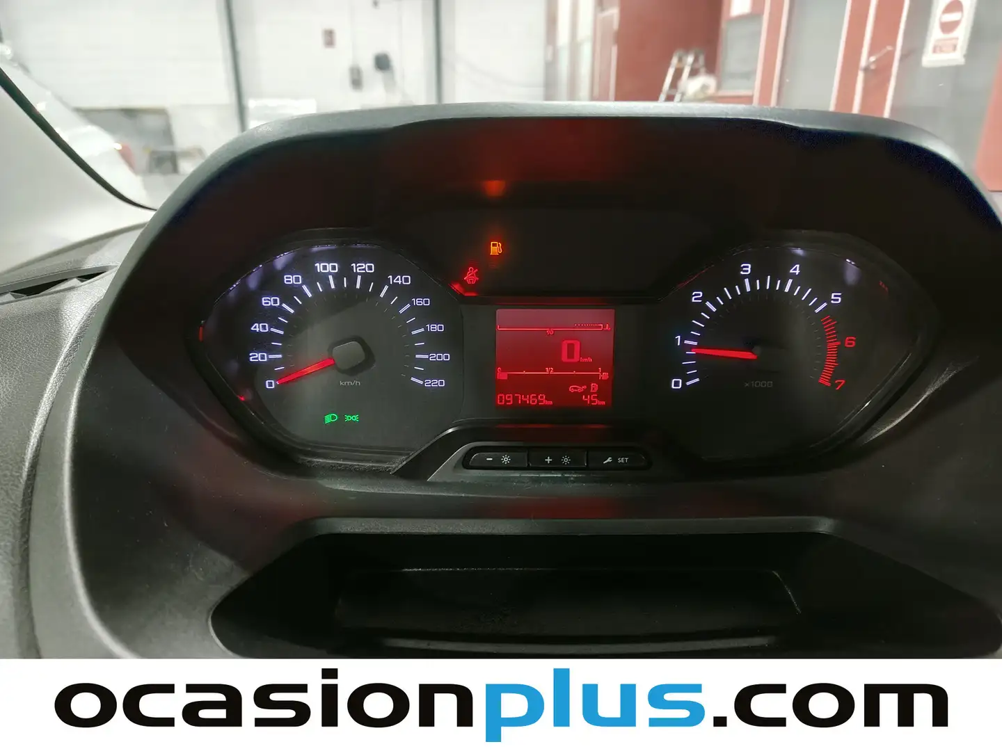 Foto Peugeot Partner Peugeot Partner BlueHDi 100 S&S Pro Standard 600kg (98 CV)