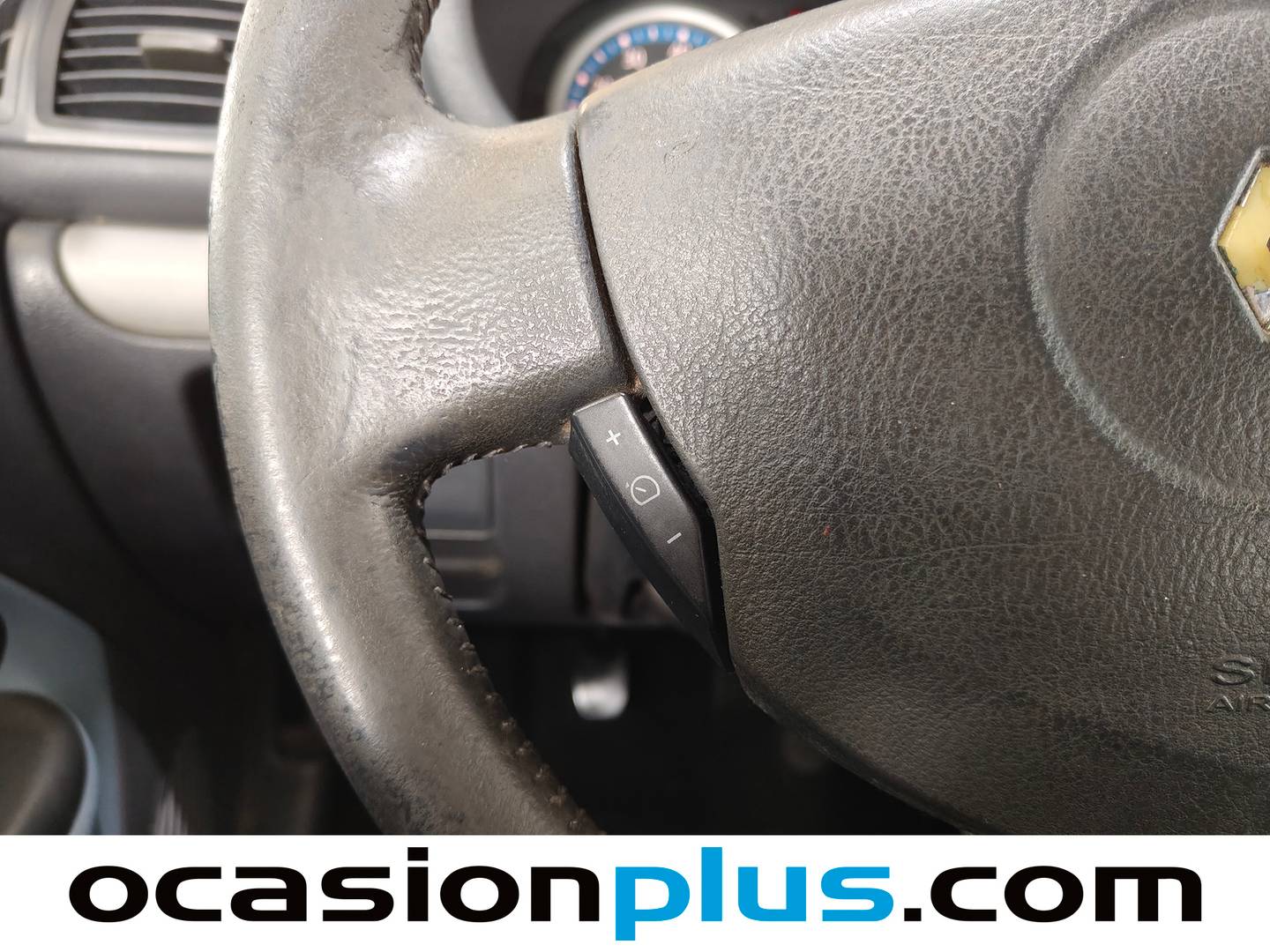 Renault Clio Renault Clio 1.2 16v Pack Authentique (75 CV) de ocasión