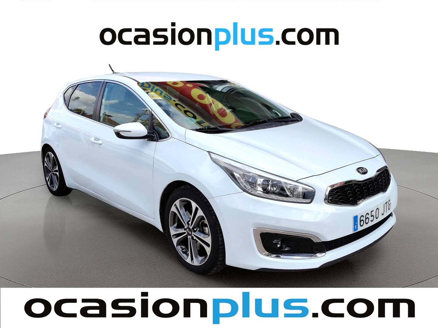 Foto delantera KIA Ceed KIA Ceed 1.6 CRDi VGT Eco-Dynamics UEFA Euro2016 (136 CV) derecha