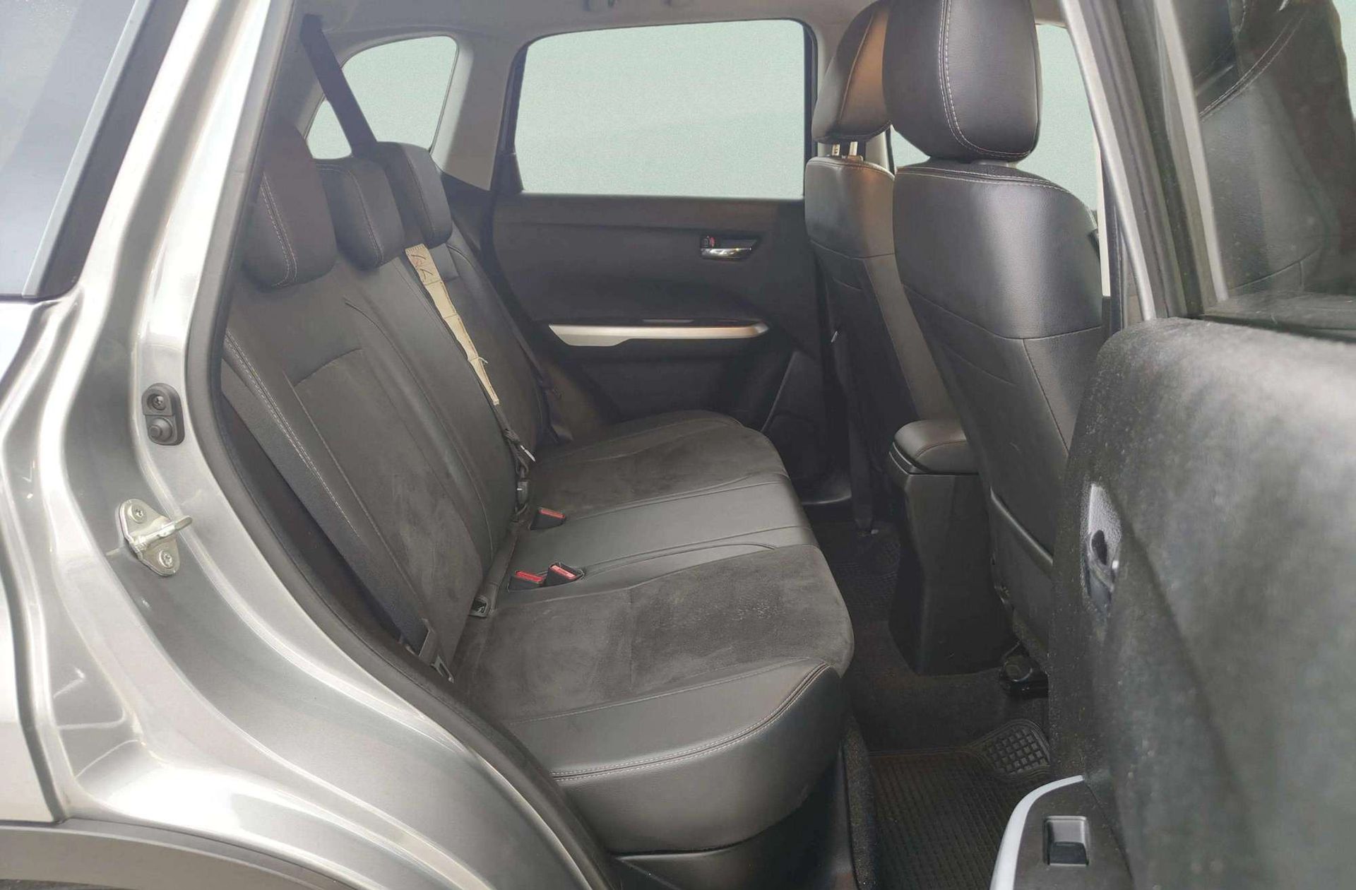 Suzuki Vitara 1.6 VVT GLX - foto 18