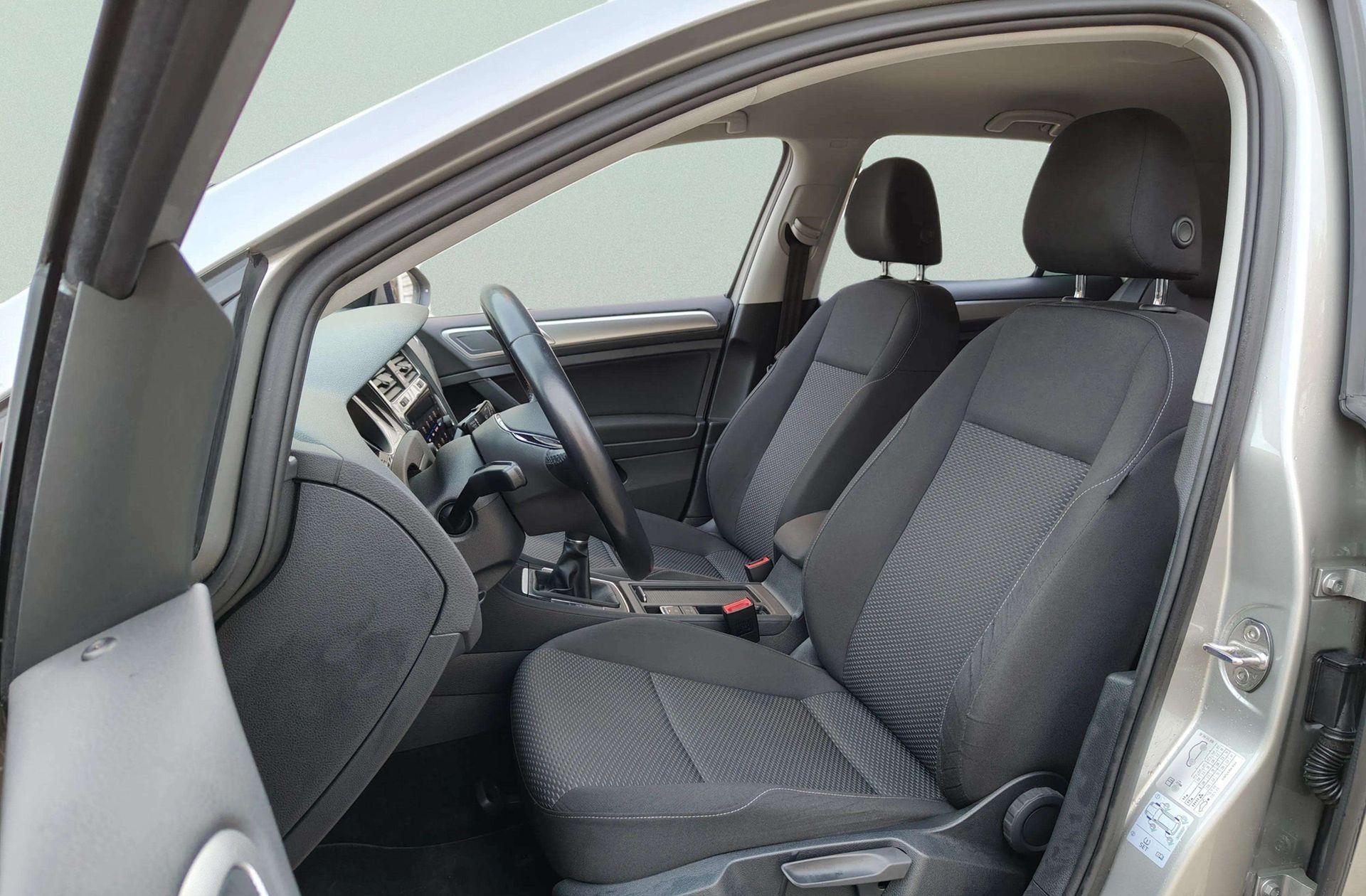 Volkswagen Golf Business 1.0 TSI - foto 9