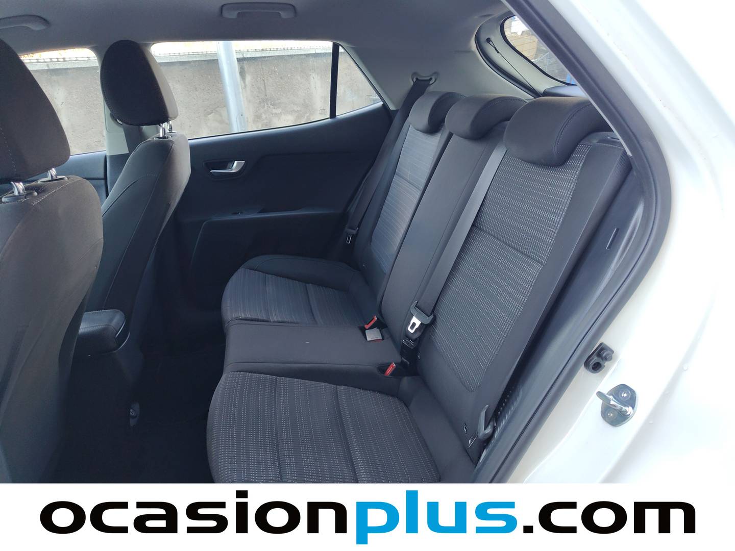 Foto asientos traseros KIA Stonic KIA Stonic 1.0 T-GDi MHEV Drive (100 CV)