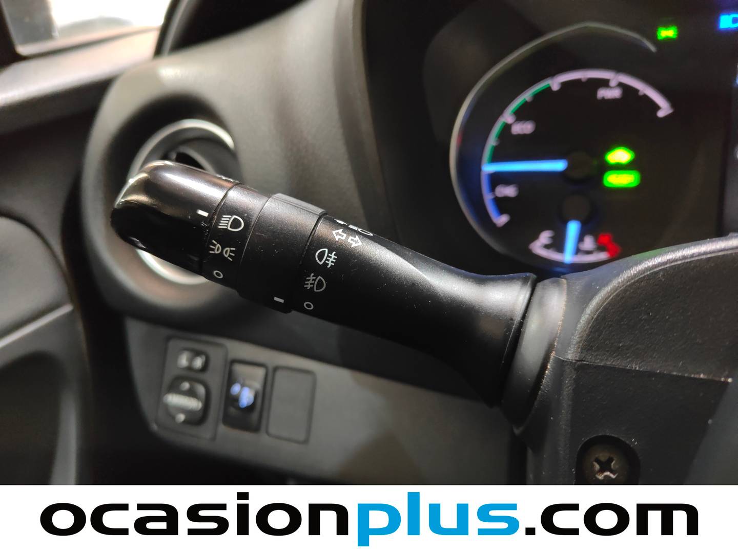 Toyota Yaris Toyota Yaris 1.5 100H Feel 20 Aniversario (100 CV) seminuevo