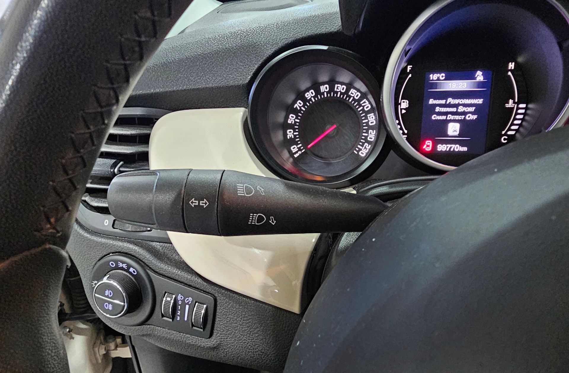 Fiat 500X 1.6 E-Torq Pop Star 4x2 - foto 22