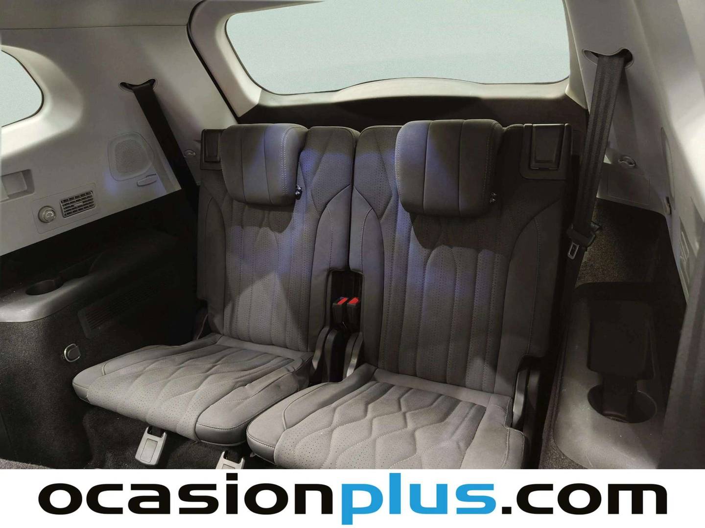 Equipamiento del EBRO S800 EBRO S800 1.6 TGDI Luxury DCT (147 CV) 7 Plazas