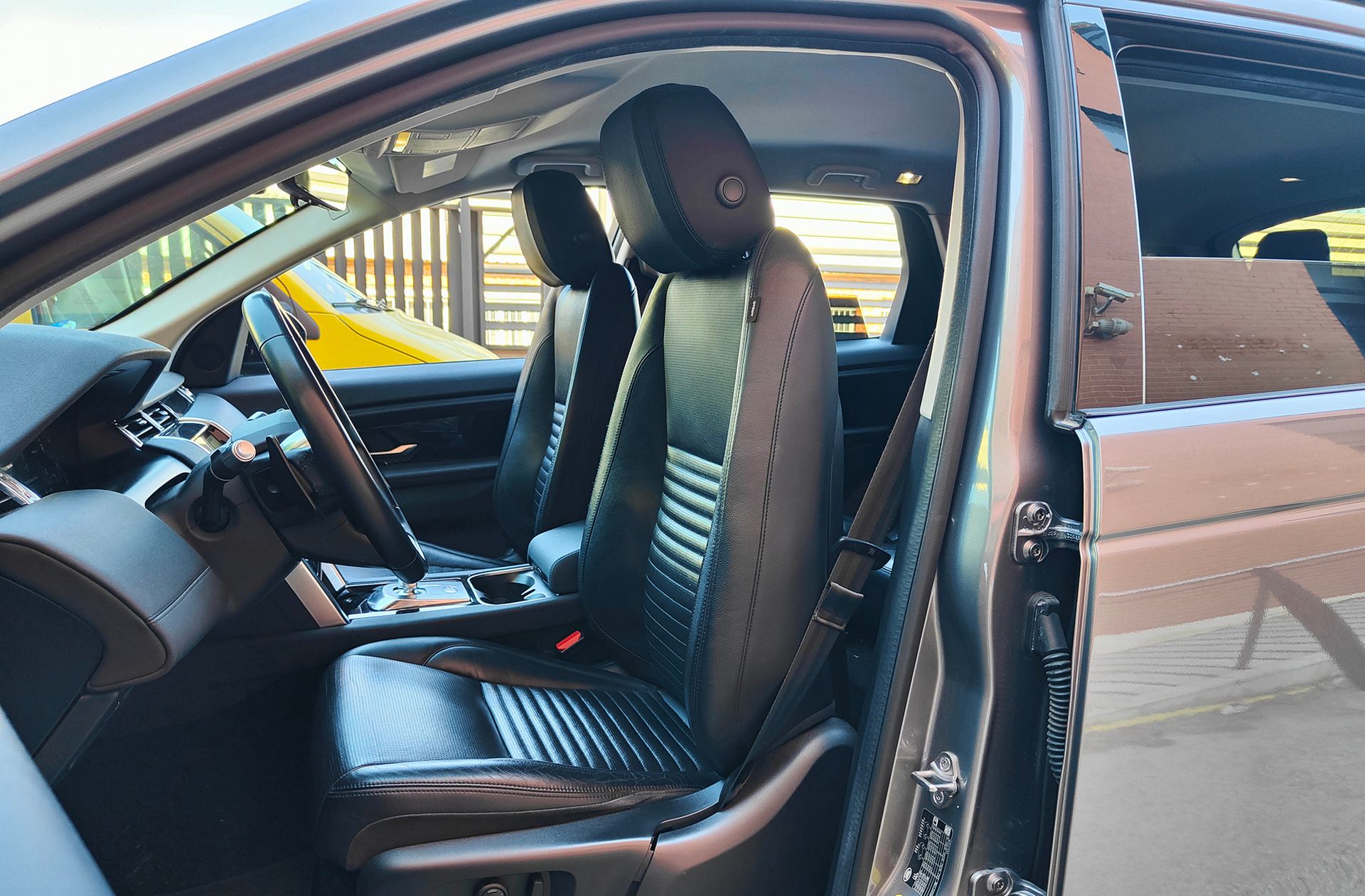 Land Rover Discovery Sport 2.0D I4 S AWD - foto 12
