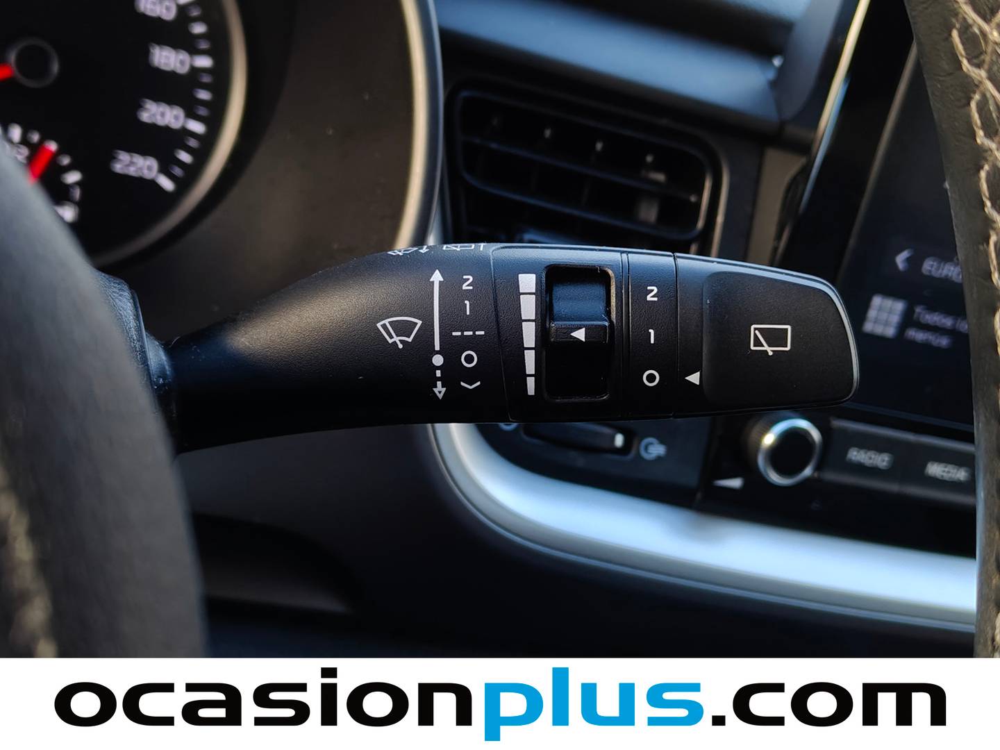 Foto KIA Stonic Kia Stonic 1.0 T-GDi MHEV iMT Concept (100 CV)