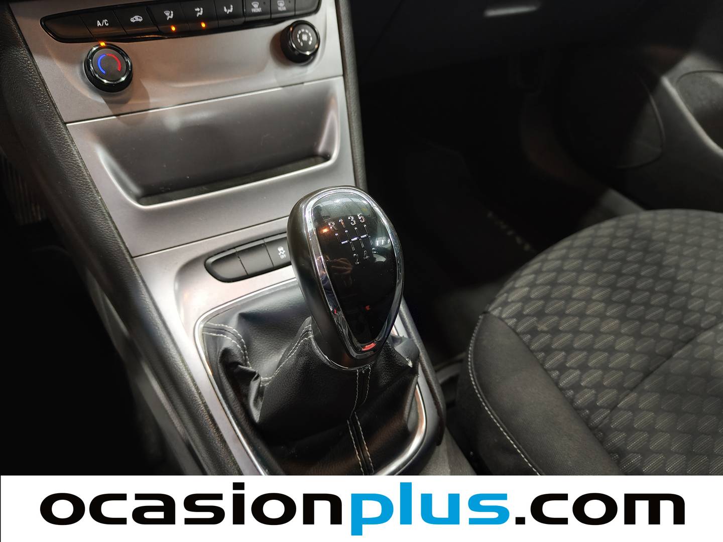 Foto Opel Astra Opel Astra Sports Tourer 1.6 CDTI Business + (110 CV)