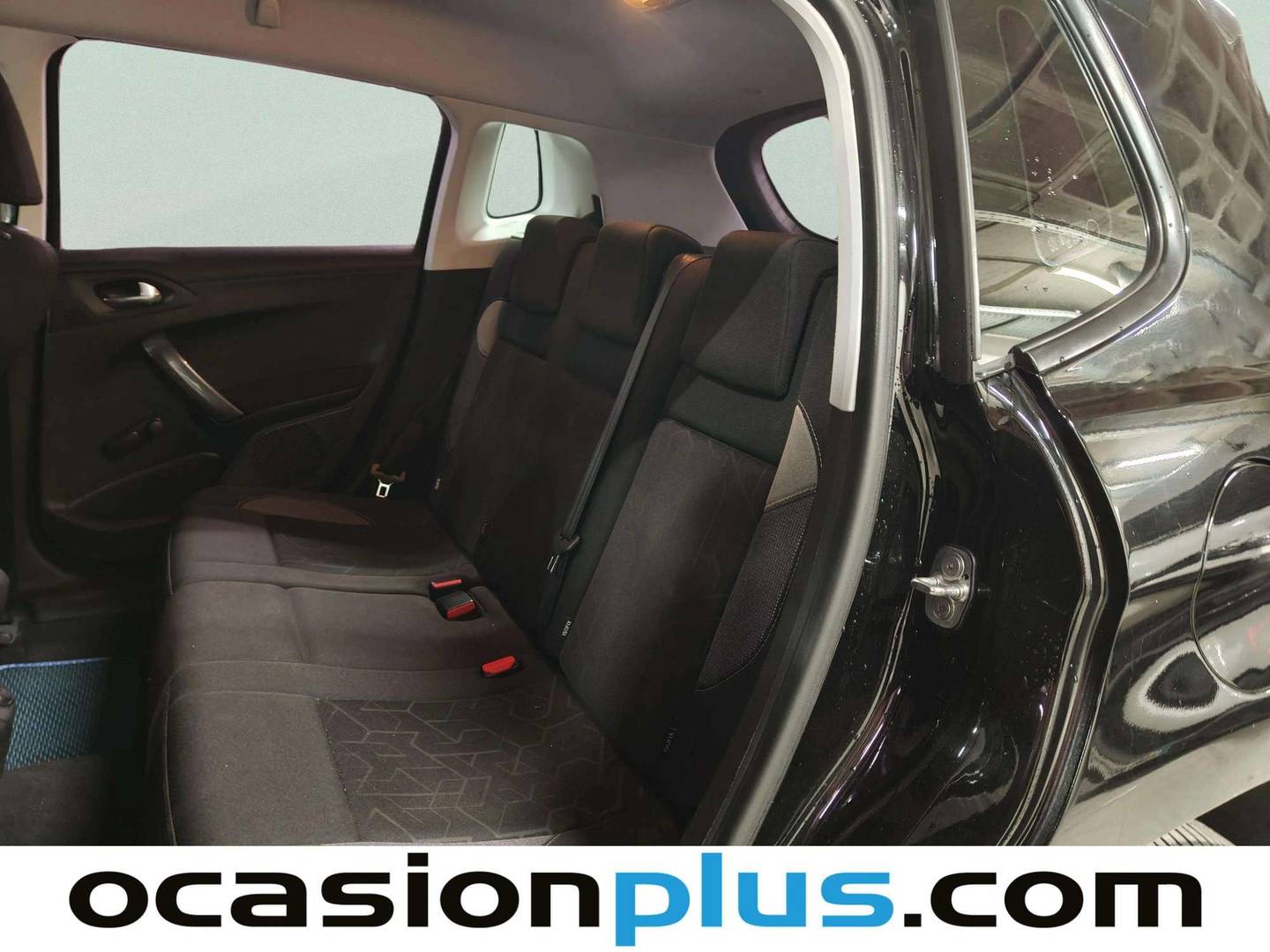 Foto asientos traseros Peugeot 2008 Peugeot 2008 BlueHDi 100 S&S Active (100 CV)