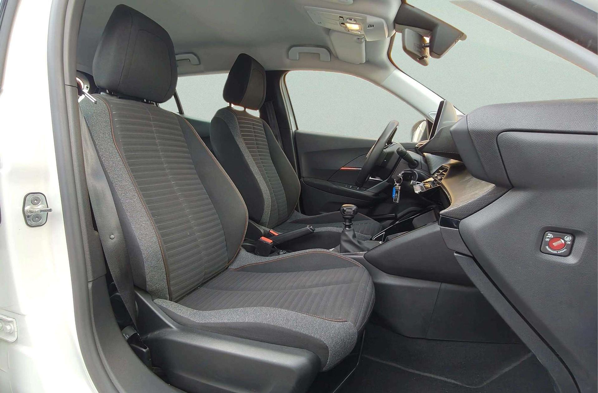 Peugeot 2008 PureTech 100 Active - foto 19