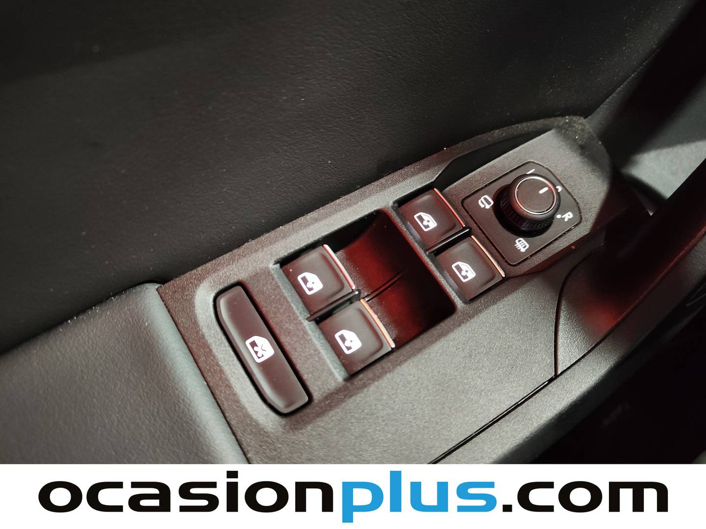 Foto Seat León SEAT León ST 1.5 eTSI S&S FR Go L DSG  (150 CV)