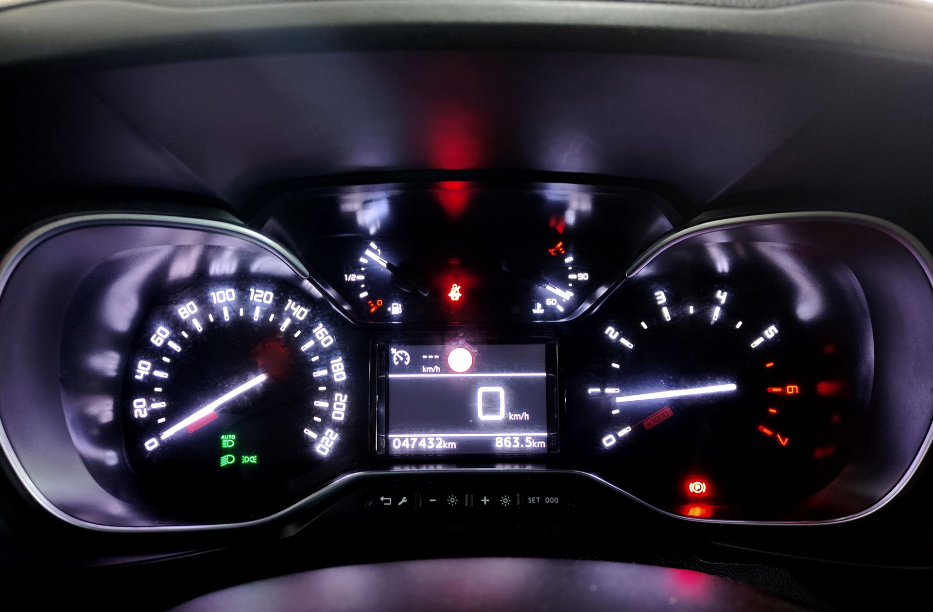 Citroën Berlingo BlueHDi 130 Talla M Shine Business - foto 20