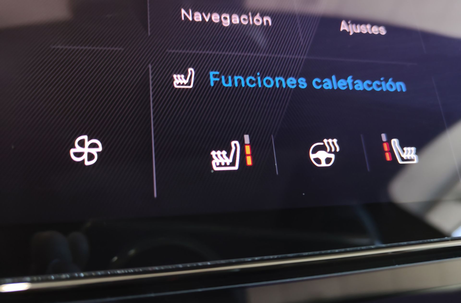 Peugeot 308 SW Hybrid 225 GT eEAT8 - foto 8