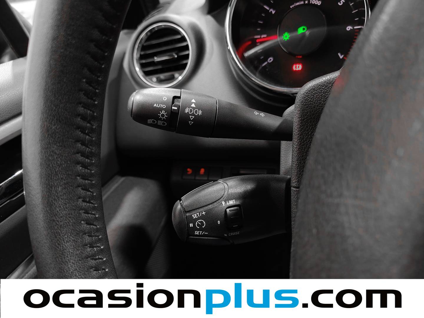 Equipamiento del Peugeot 3008 Peugeot 3008 1.6 VTI Style (120 CV)