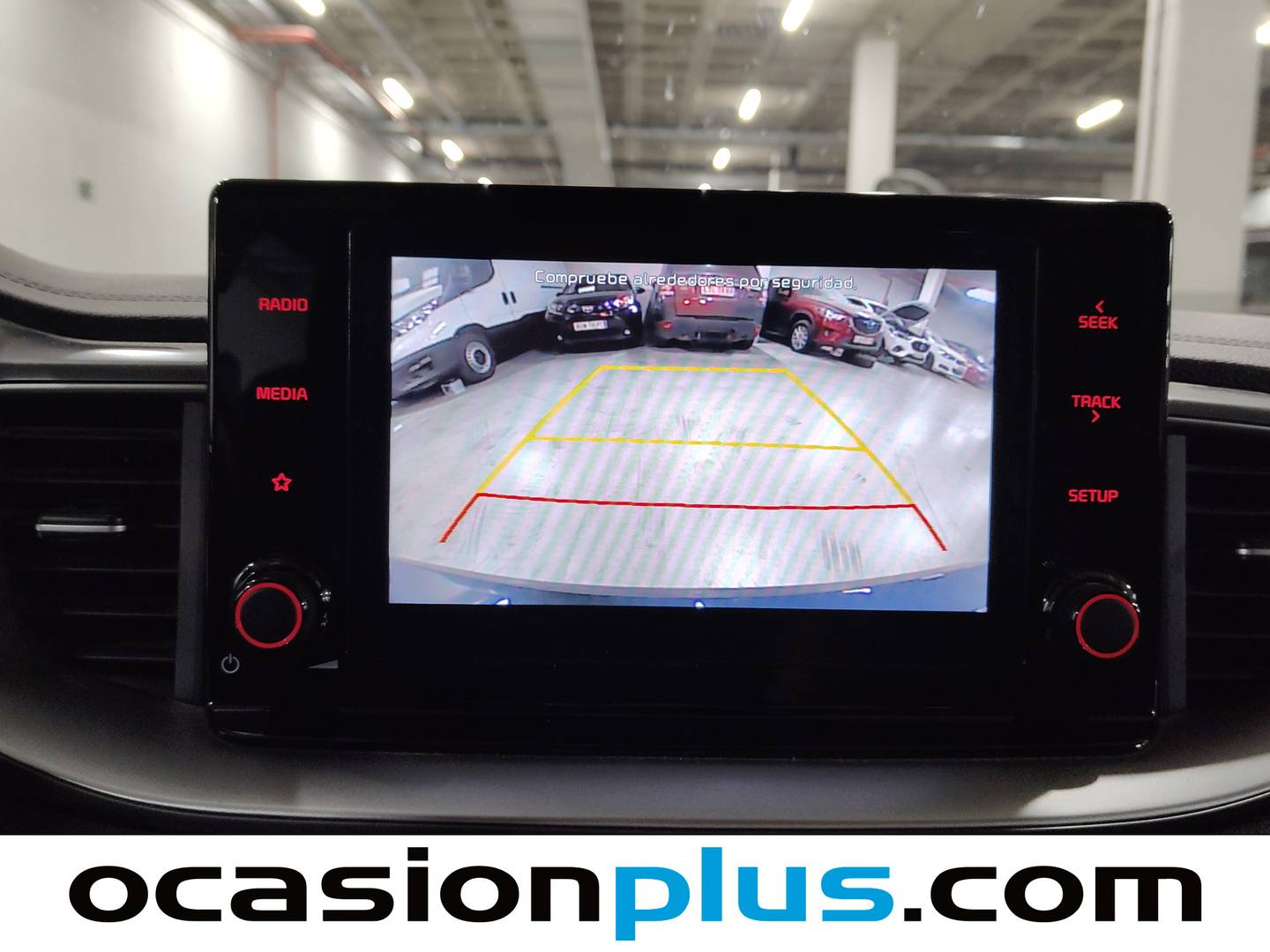 Extras y acabados del KIA Ceed KIA Ceed 1.4 T-GDi Drive (140 CV)