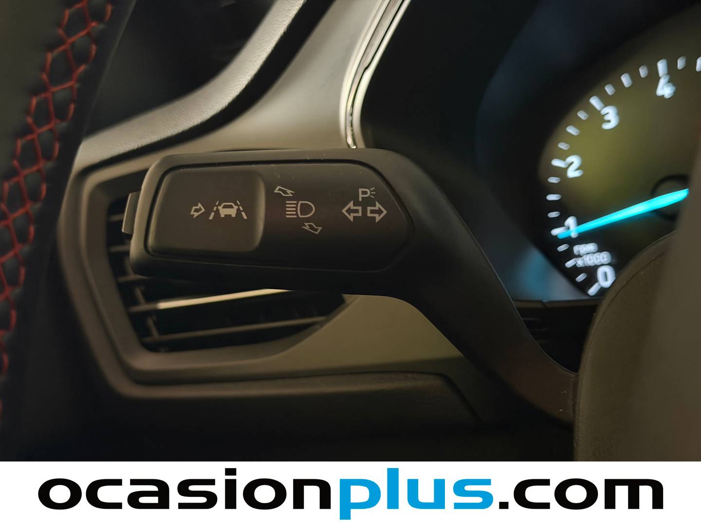 Acabados Ford Focus Ford Focus 1.0 Ecoboost MHEV ST-Line Auto (155 CV)