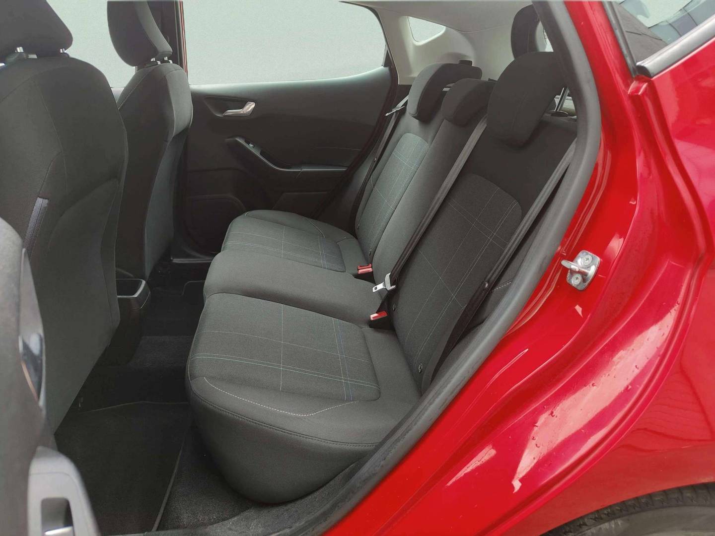 Foto asientos traseros Ford Fiesta Ford Fiesta 1.1 Ti-VCT Trend+ (85 CV)