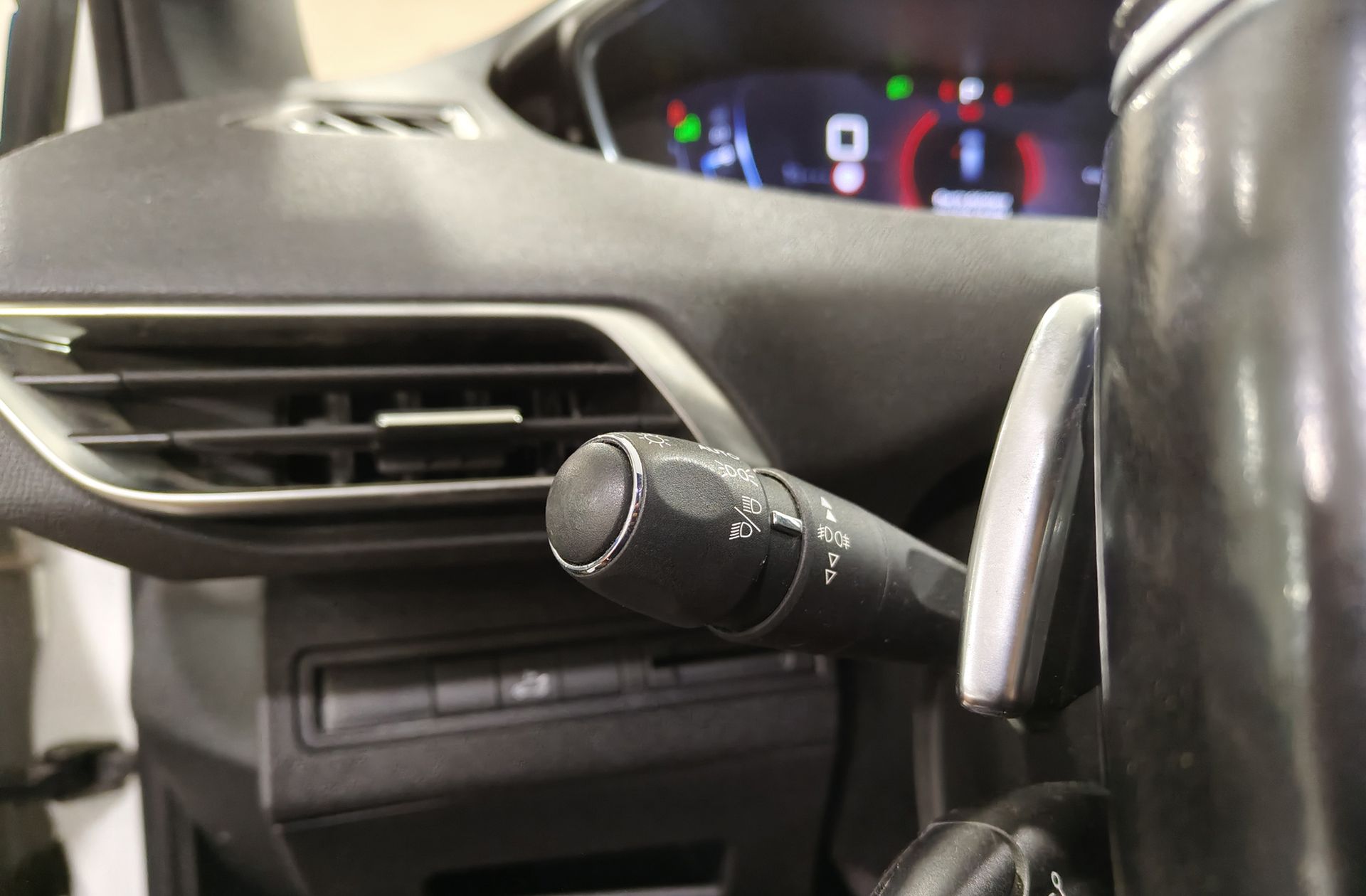 Peugeot 5008 PureTech 130 GT Line EAT8 7 plazas - foto 31