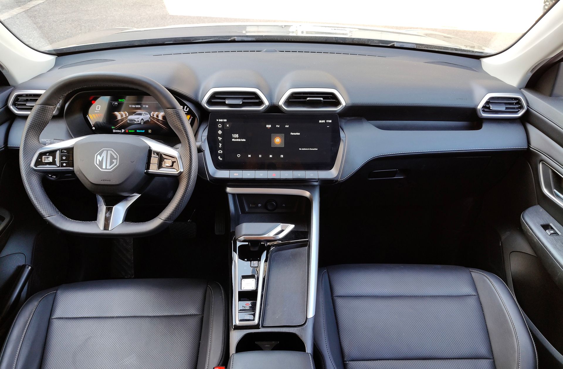 MG ZS 1.5 Hybrid+ Luxury - foto 6