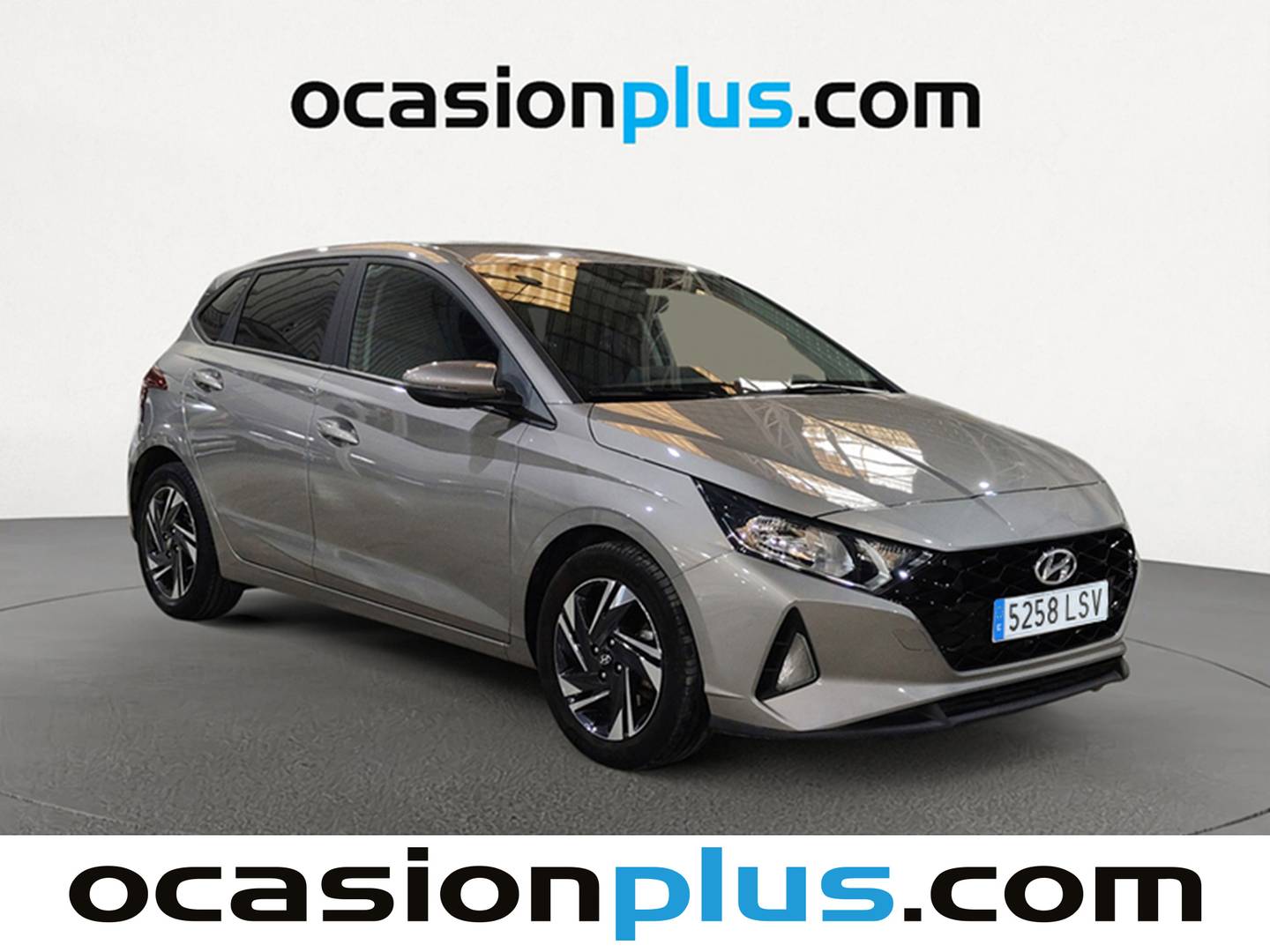 Foto delantera Hyundai i20 Hyundai i20 1.2 MPI SLX (84 CV) derecha