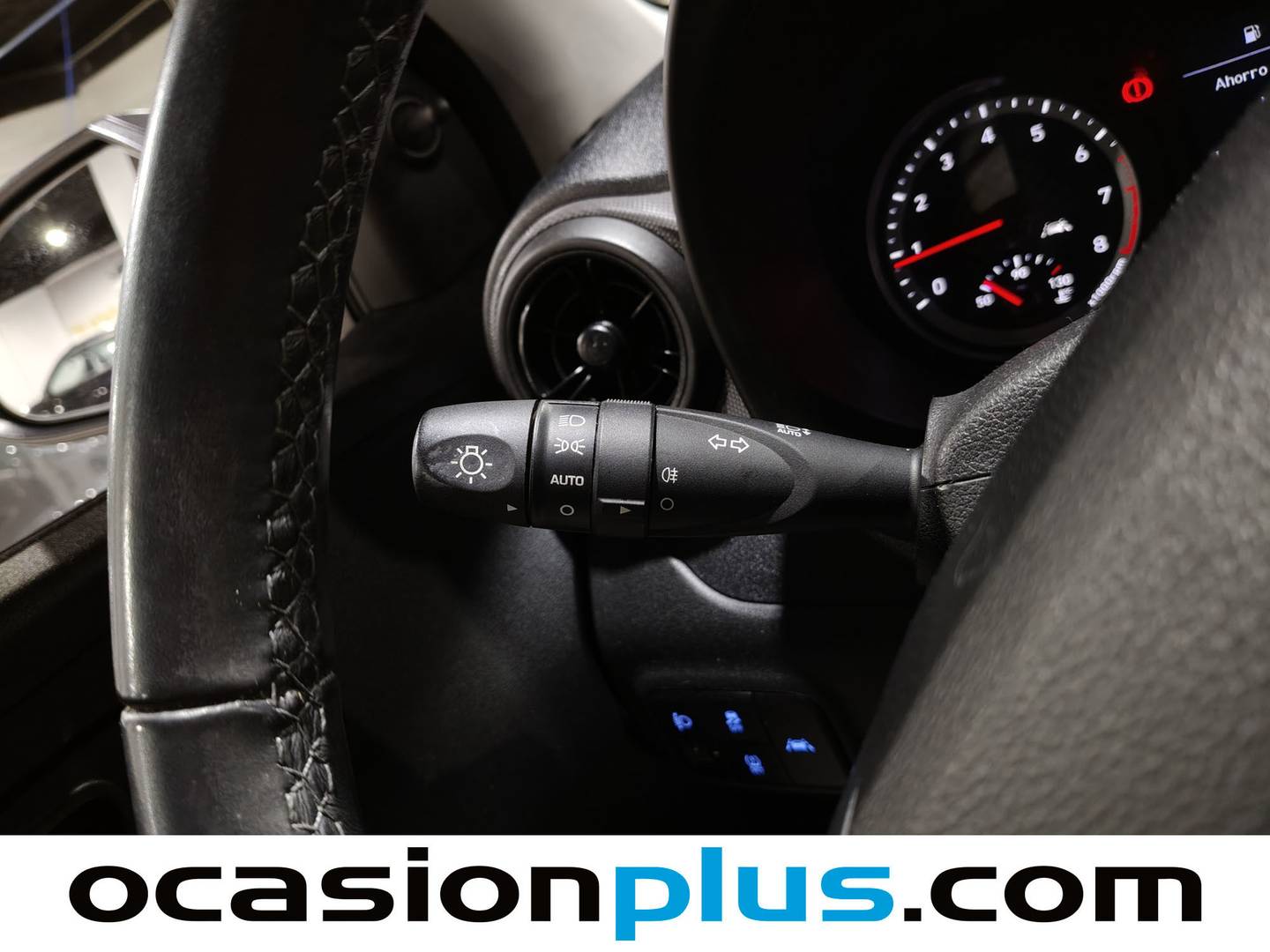 Equipamiento del Hyundai i10 Hyundai i10 1.0 Essence (67 CV)