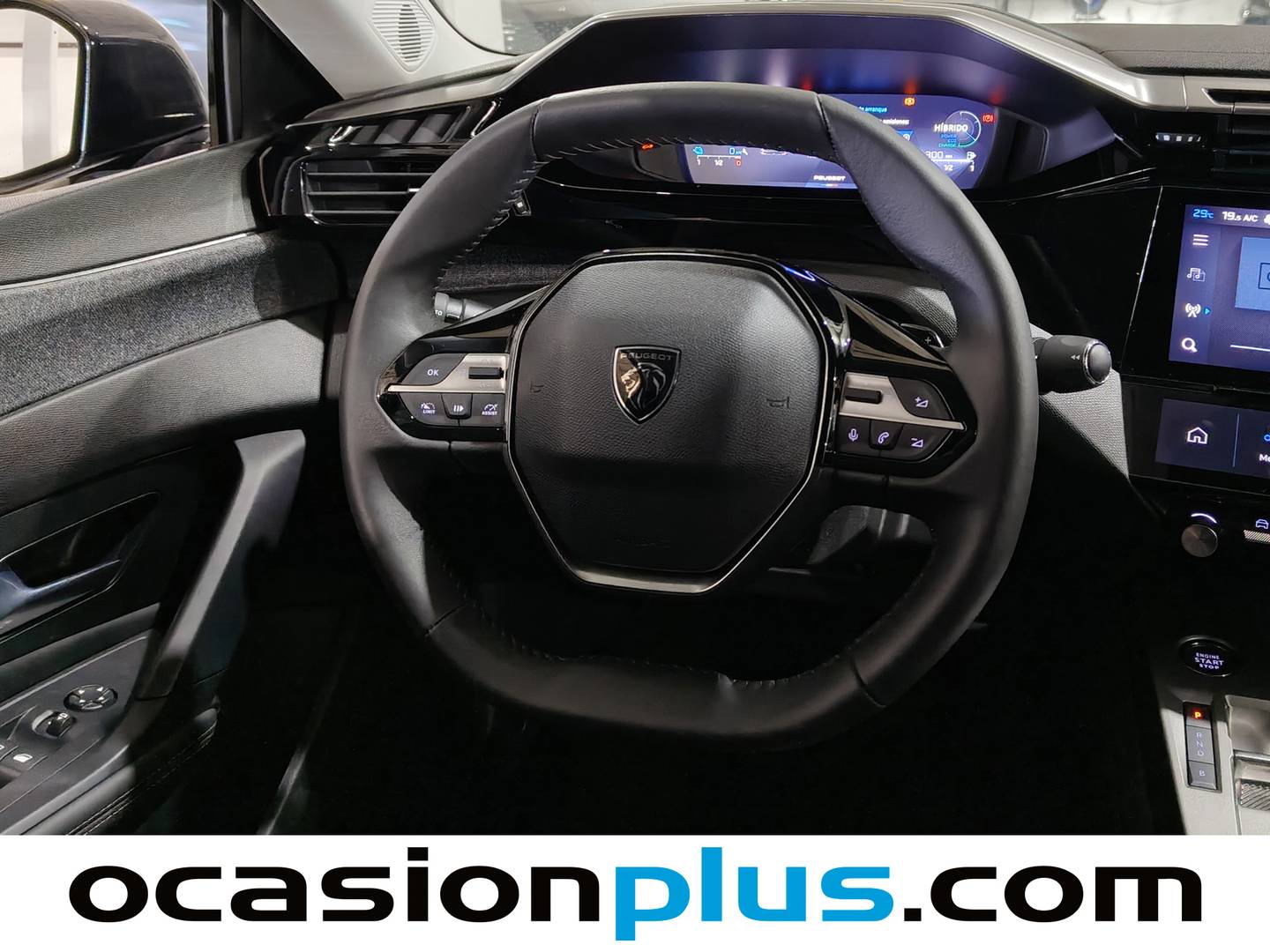 Foto Peugeot 408 Peugeot 408 PHEV 180 e-EAT8 (181 CV)