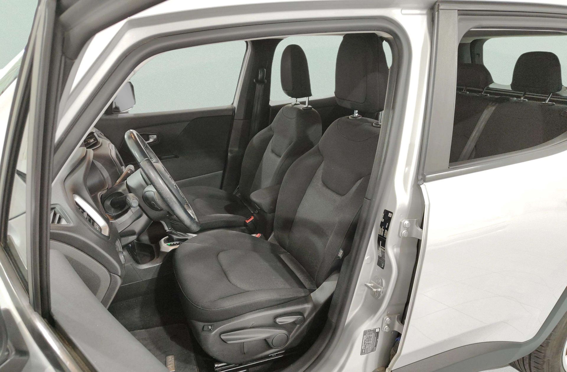 Jeep Renegade 1.6 MultiJet Longitude 4x2 Ddct E6 - foto 8