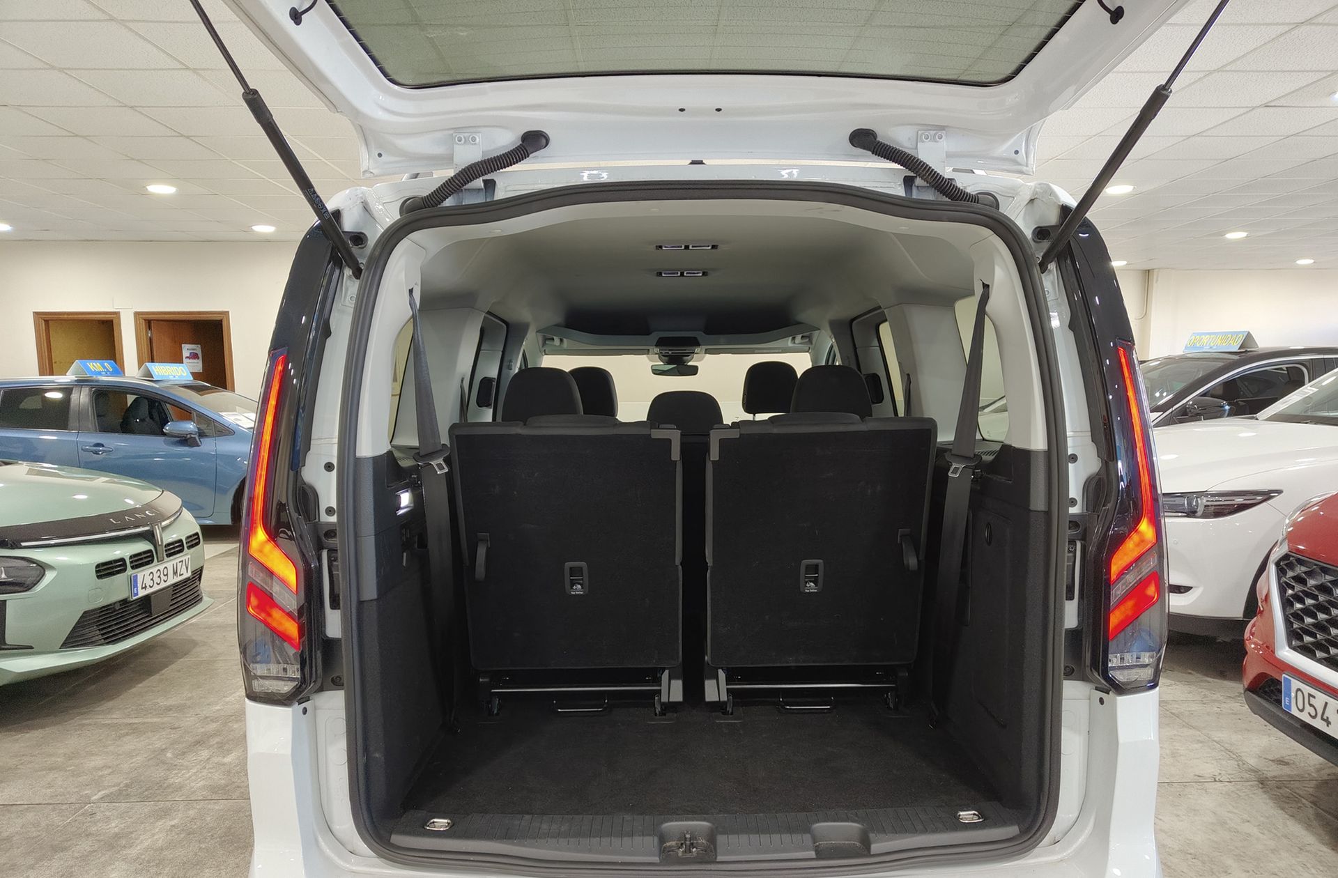 Ford Grand Tourneo Connect 2.0 EcoBlue Titanium 7 plazas - foto 19