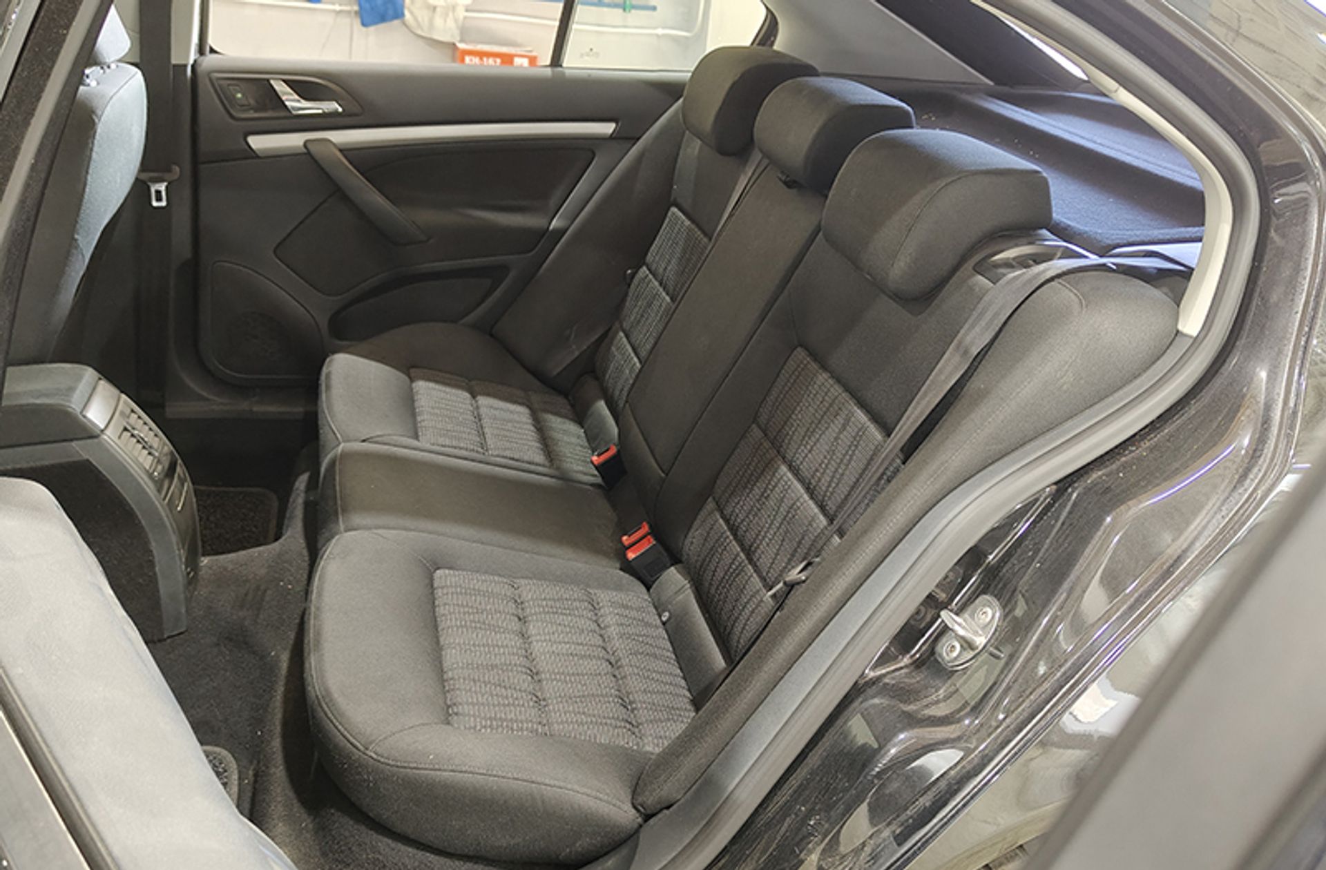 Škoda Octavia 1.8 TSI Executive - foto 9