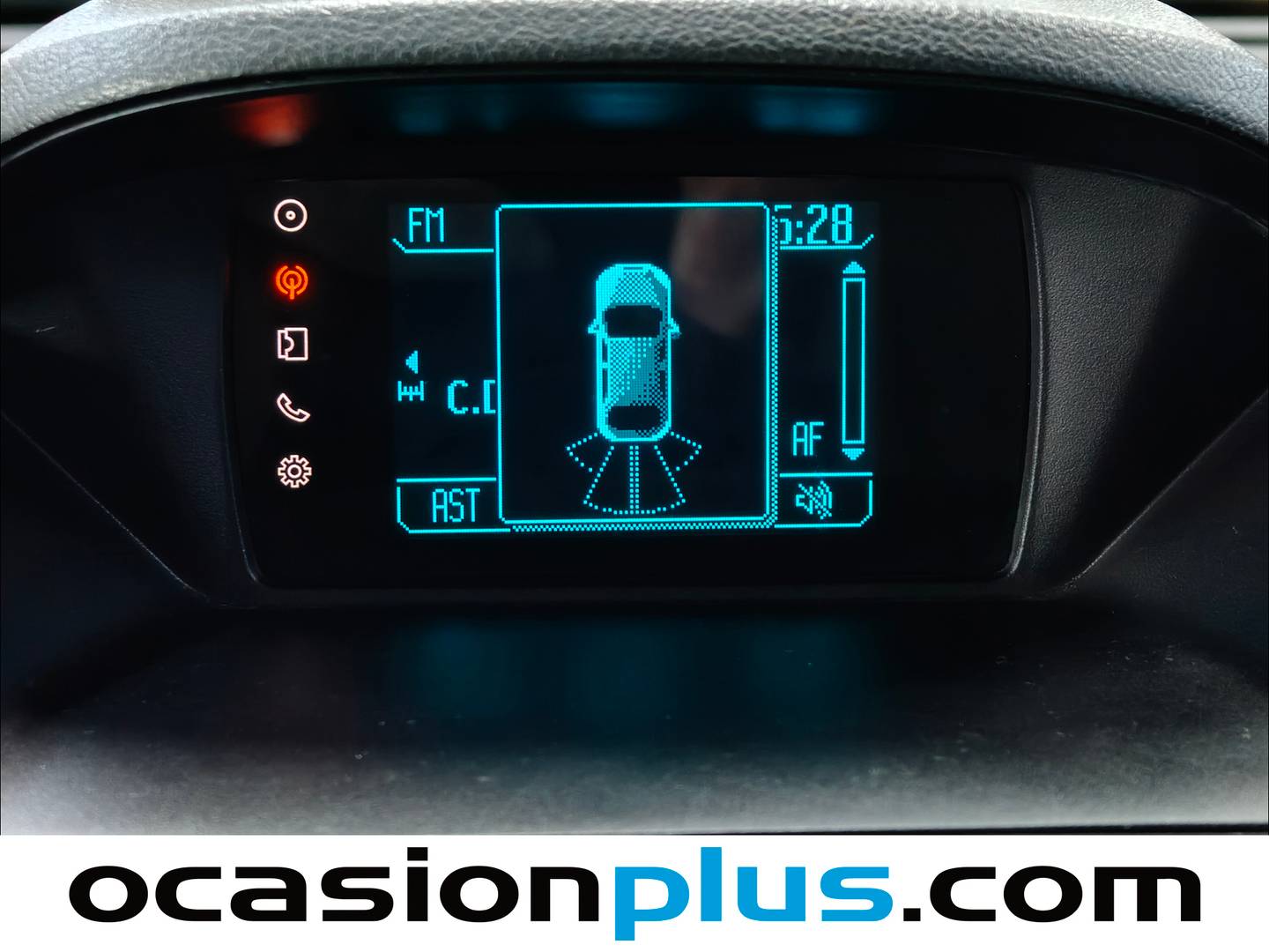 Extras y acabados del Ford Tourneo Courier Ford Tourneo Courier 1.0 EcoBoost Titanium (100 CV)