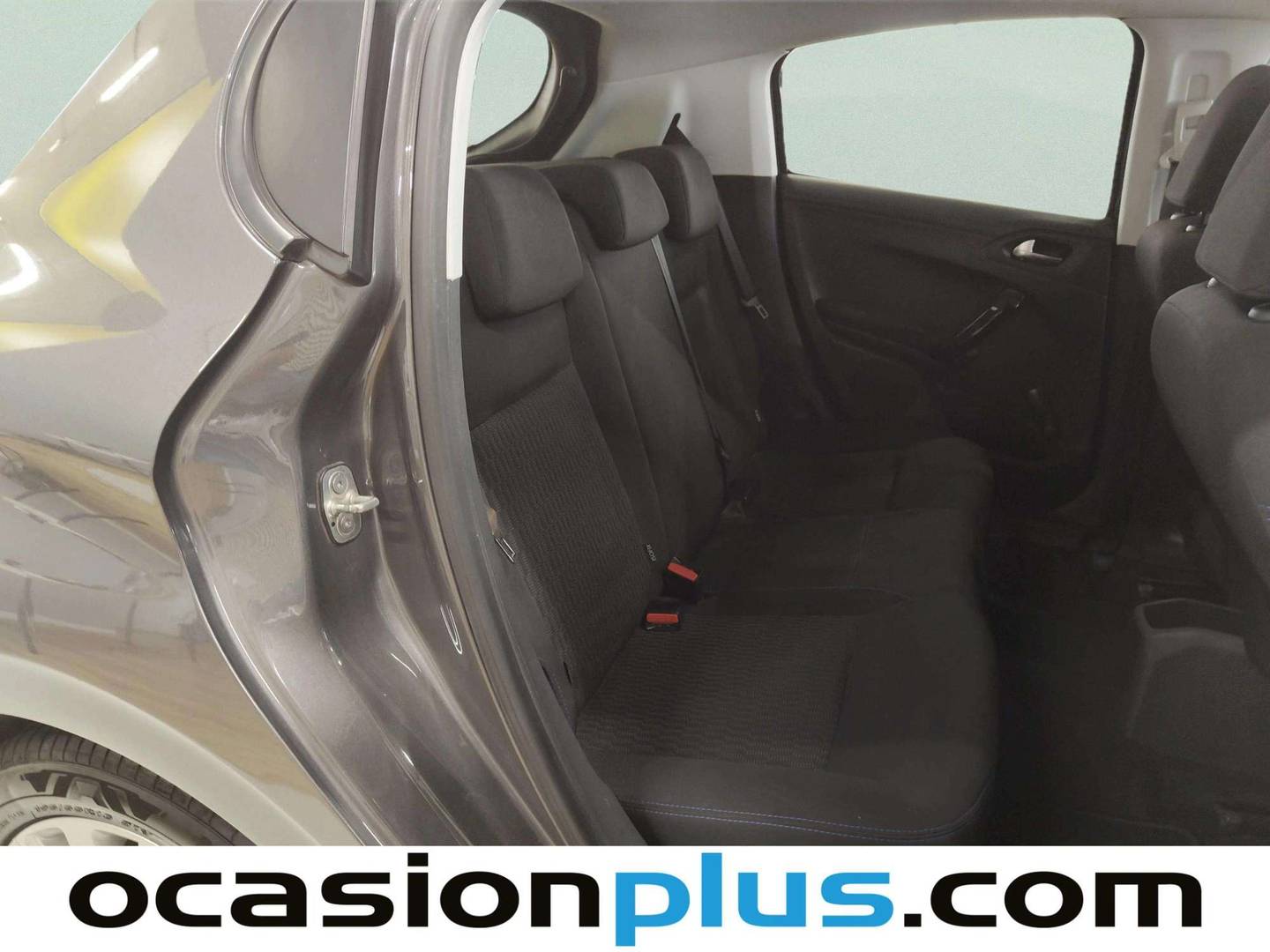 Peugeot 208 Peugeot 208 PureTech Signature (82 CV) gasolina